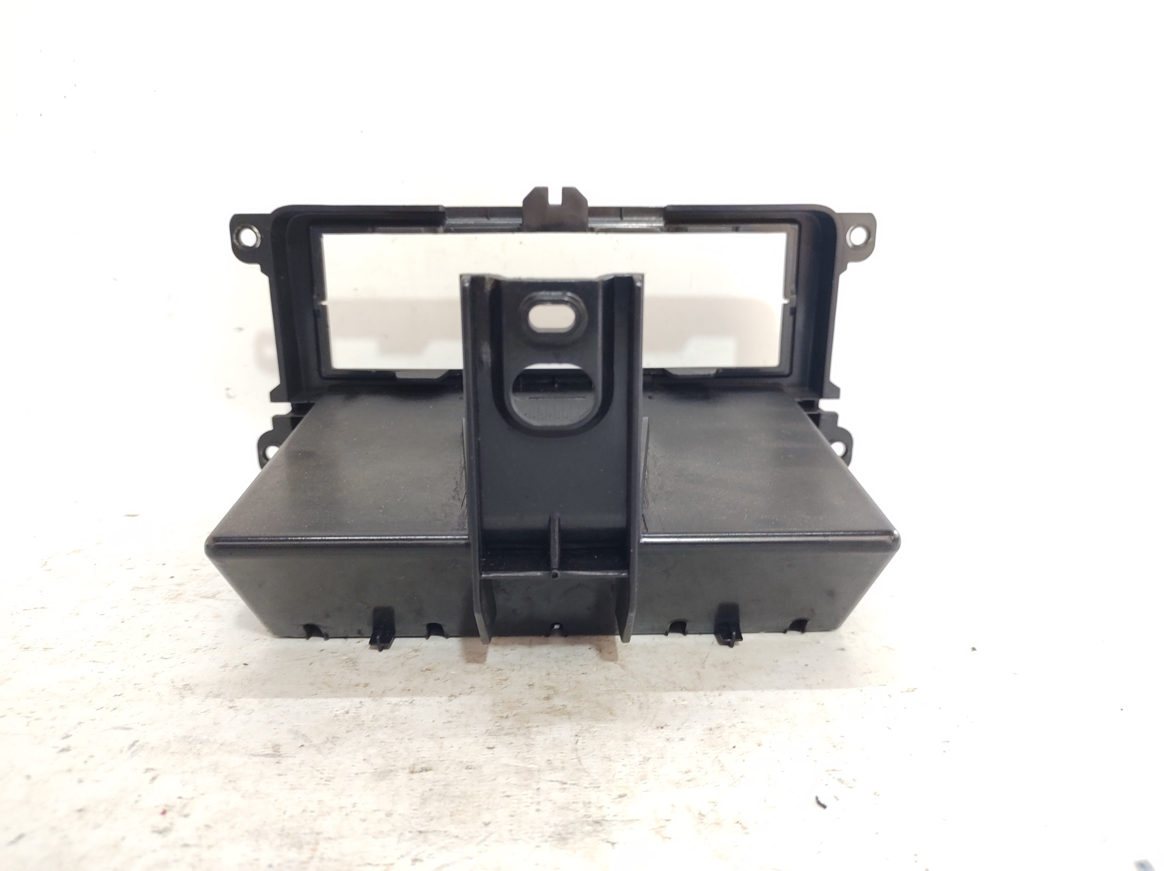 Moldura Painel Central Radio Gol 17 A 23 5u0857058 Preto 6