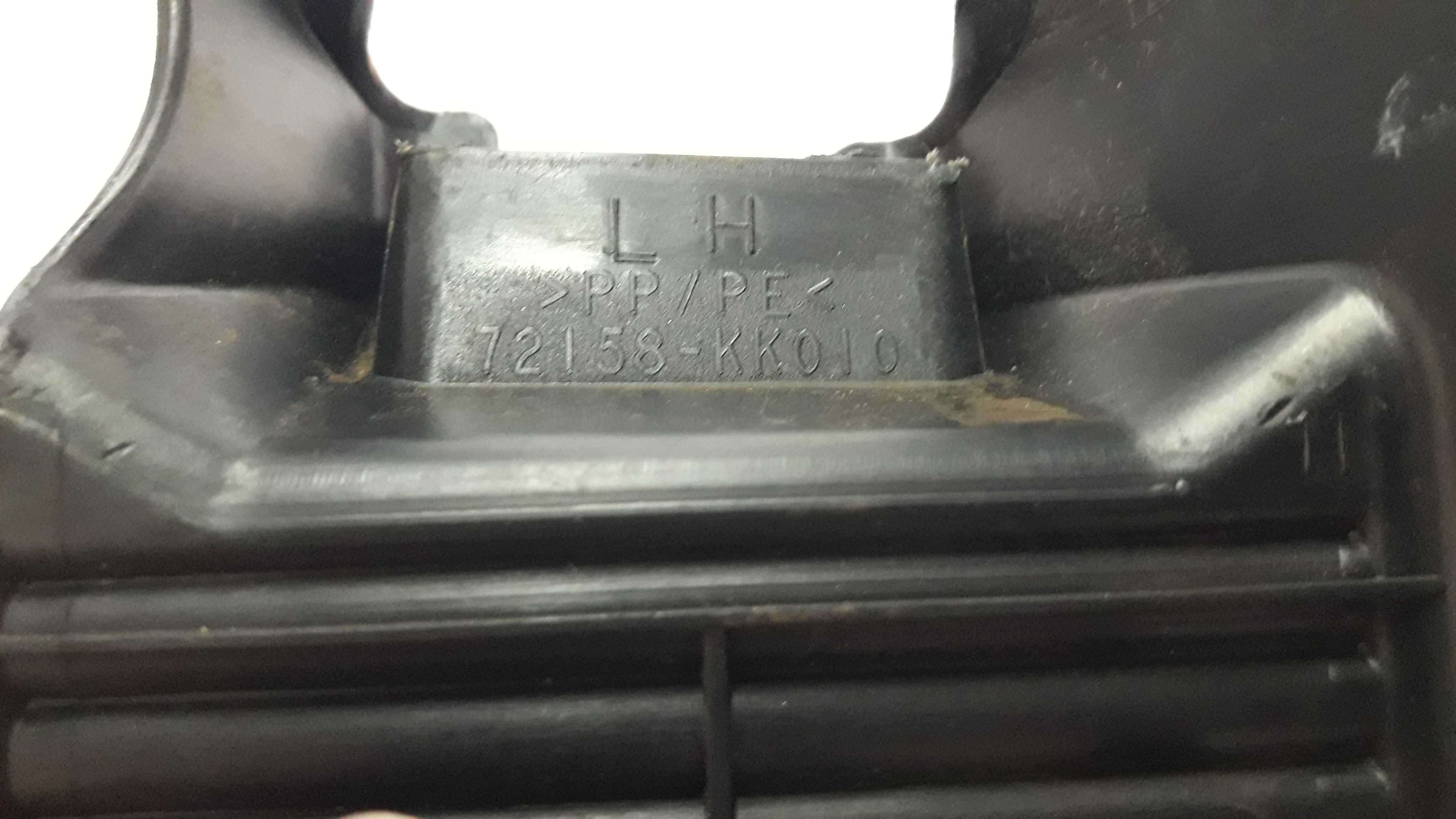Moldura Trilho Banco Dianteiro Esquerdo Hilux 16/20 7