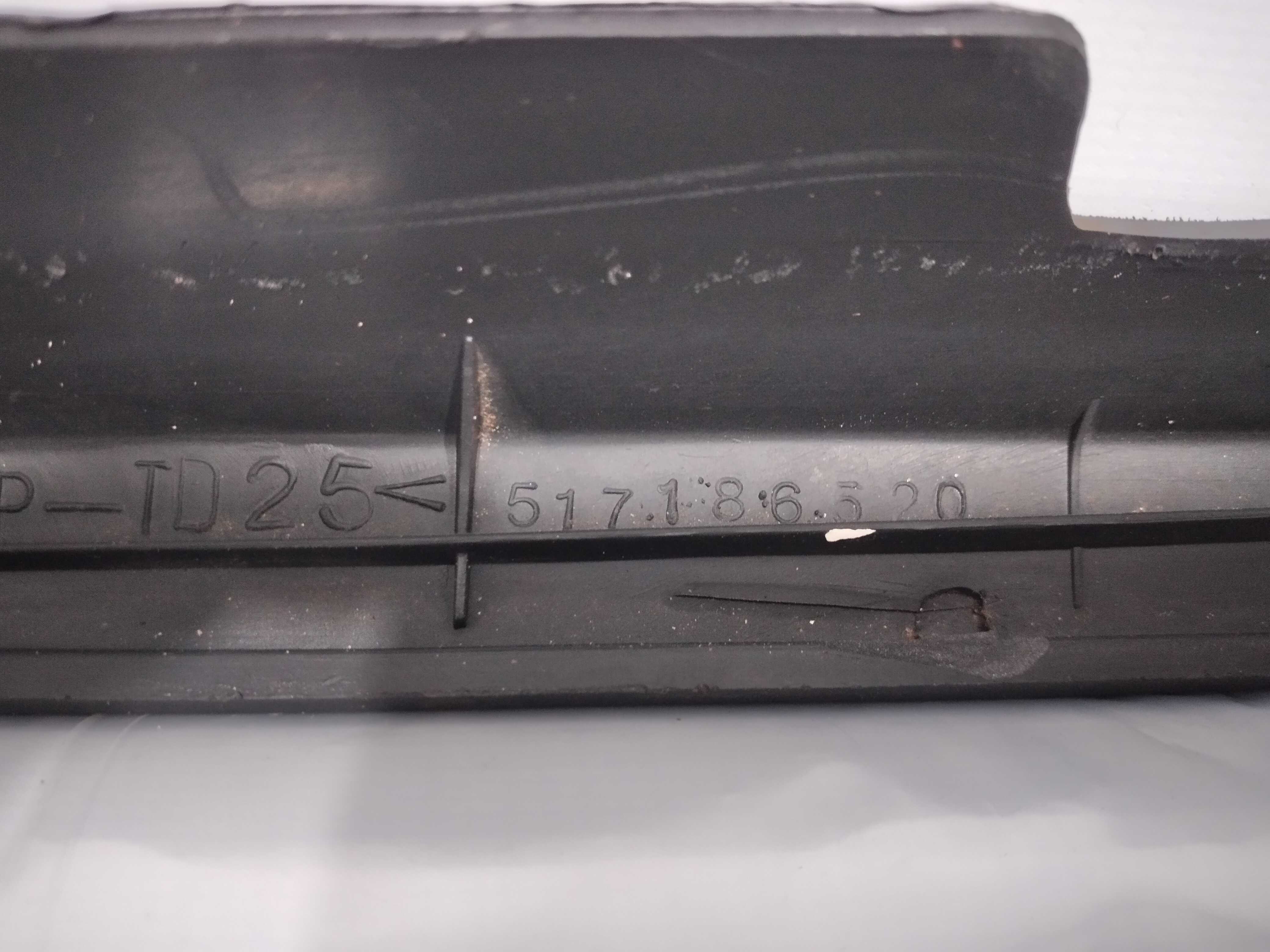 Moldura Para-brisas Direito Fiat Palio Siena Strada 5