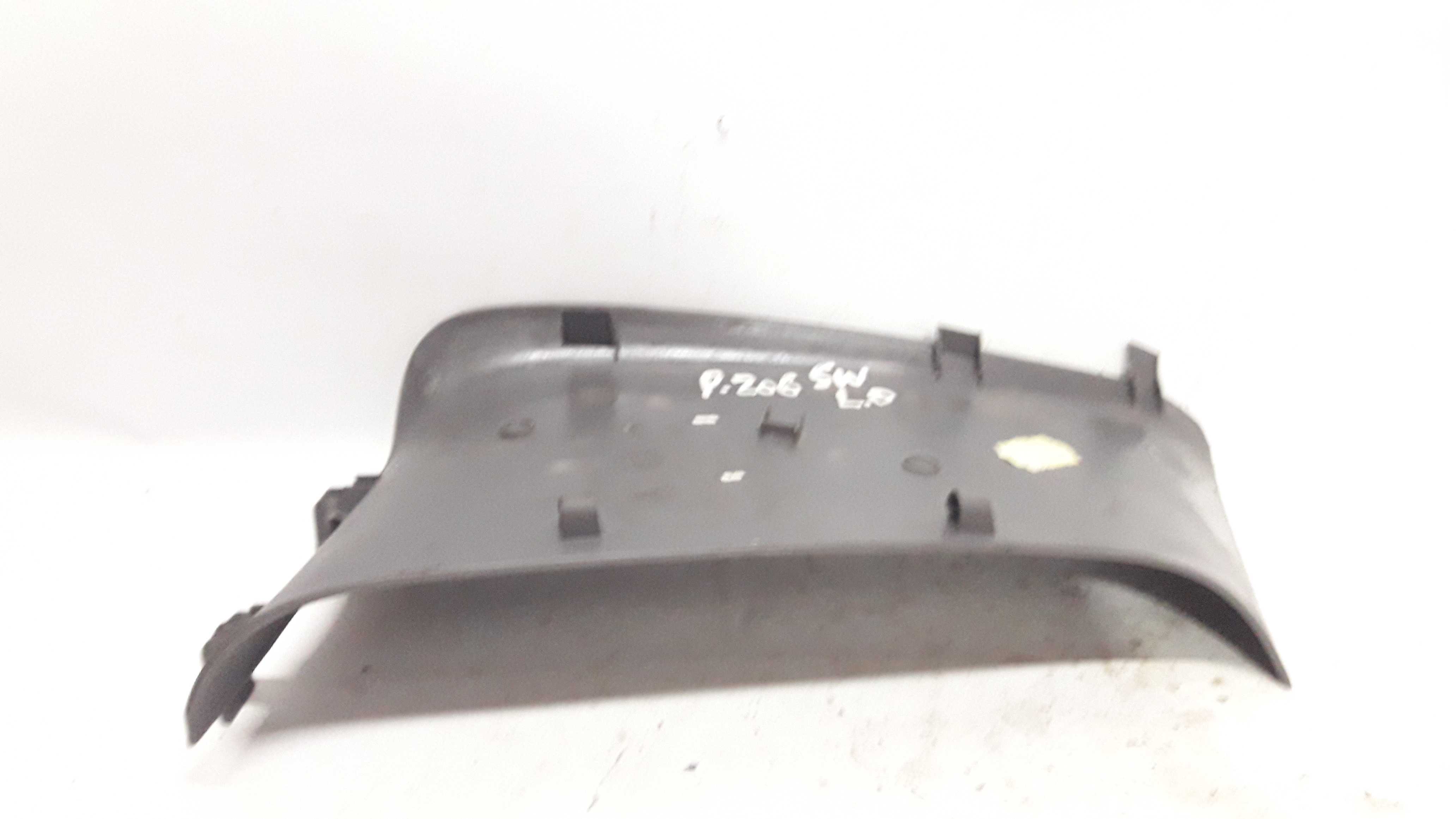 Moldura Interna Direita Porta Malas Peugeot 206 Sw 99 A 06 4