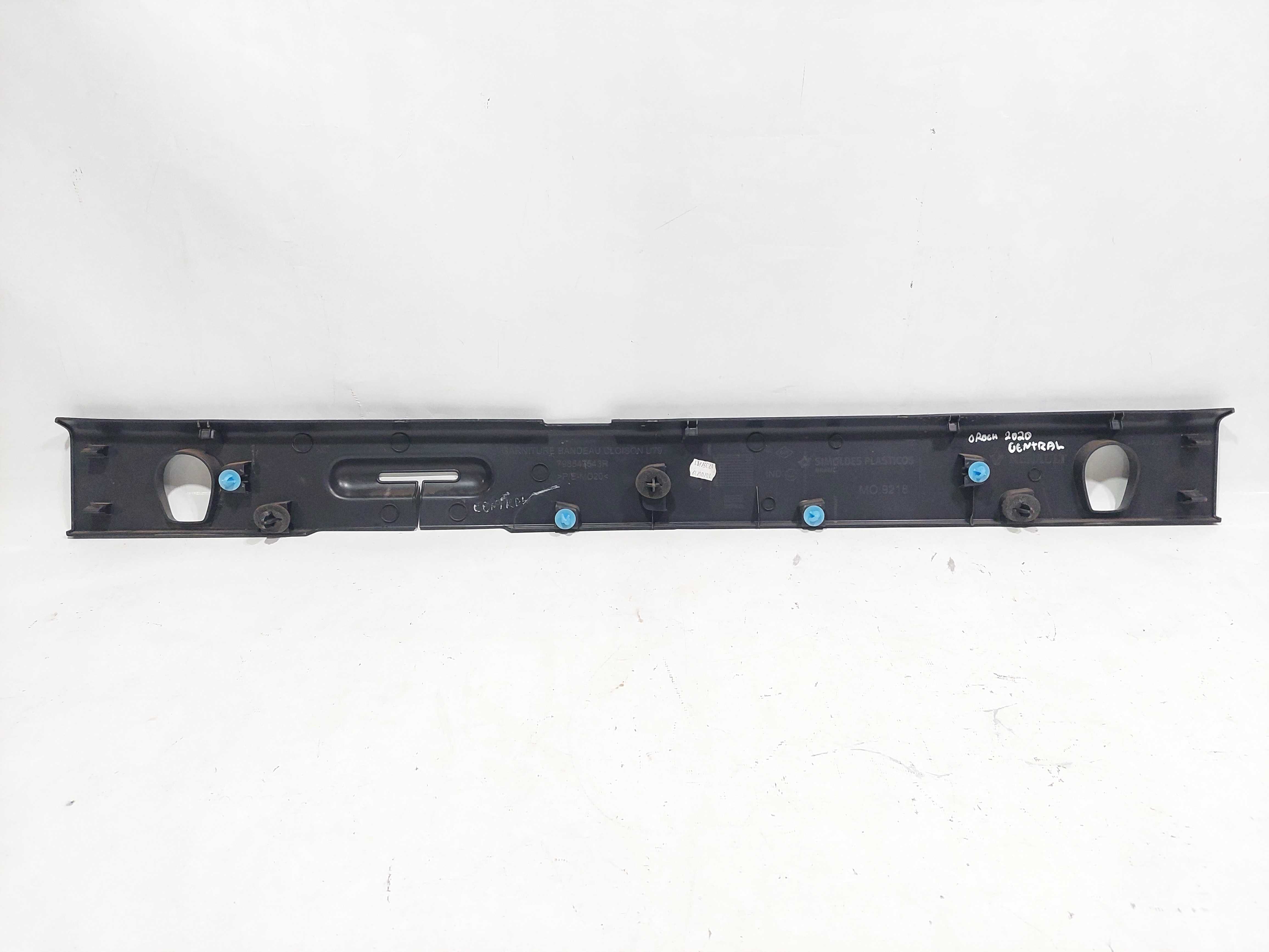 Moldura Interna Vigia Traseira Oroch 19/20 798547543r Origi 2