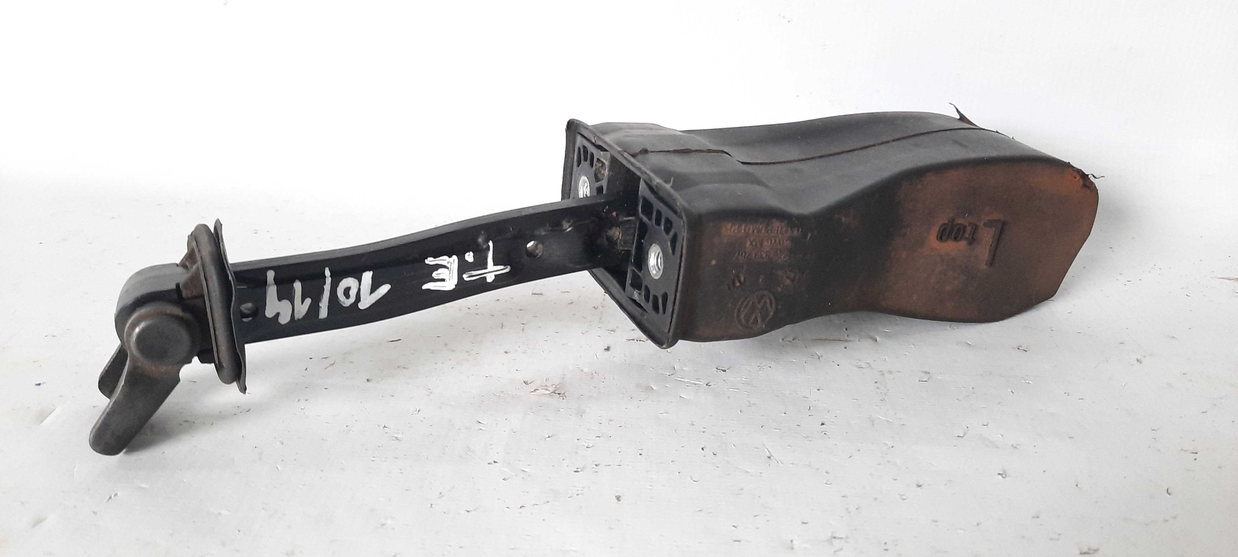 Limitador Porta Traseiro Esquerda Jetta 10 11 12 13 14 4