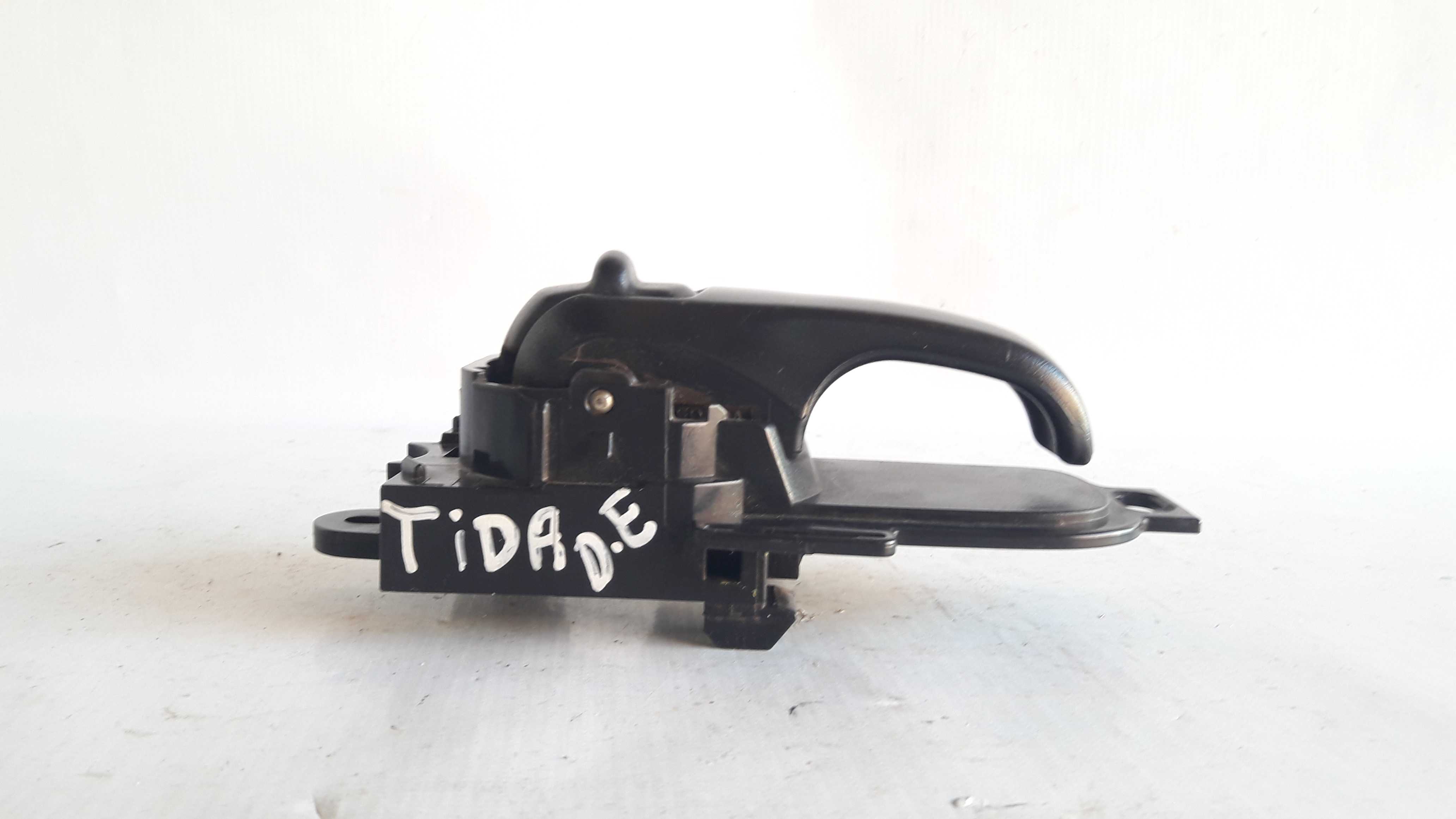 Maçaneta Interna Dianteira Esquerda Nissan Tiida 08/13 Origi 2