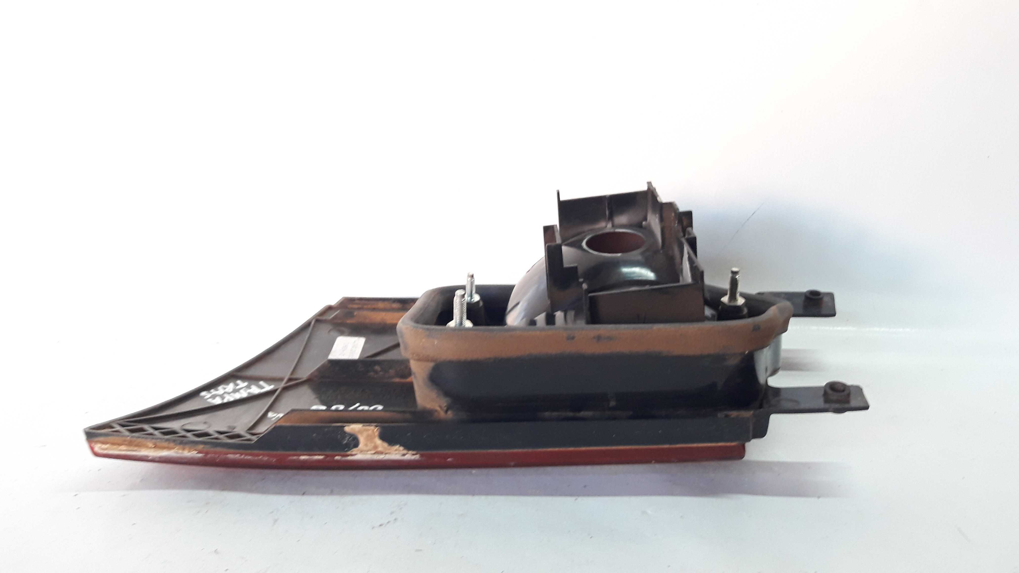 Lanterna Esquerda Tampa Traseira Santana 2000/06 Original 5