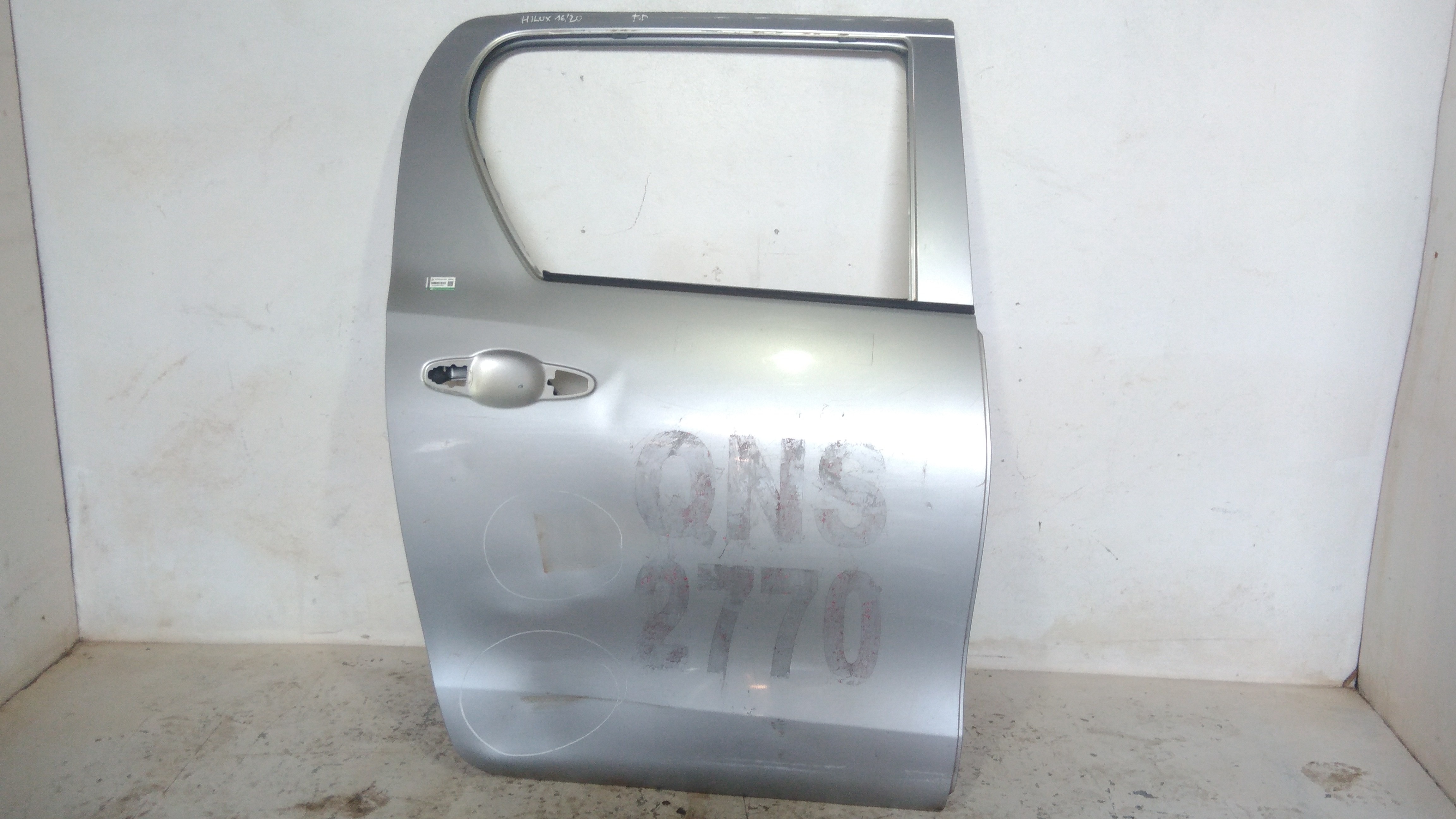 Porta Traseira Direita Hilux Original 2016/20 Com Detalhes 1