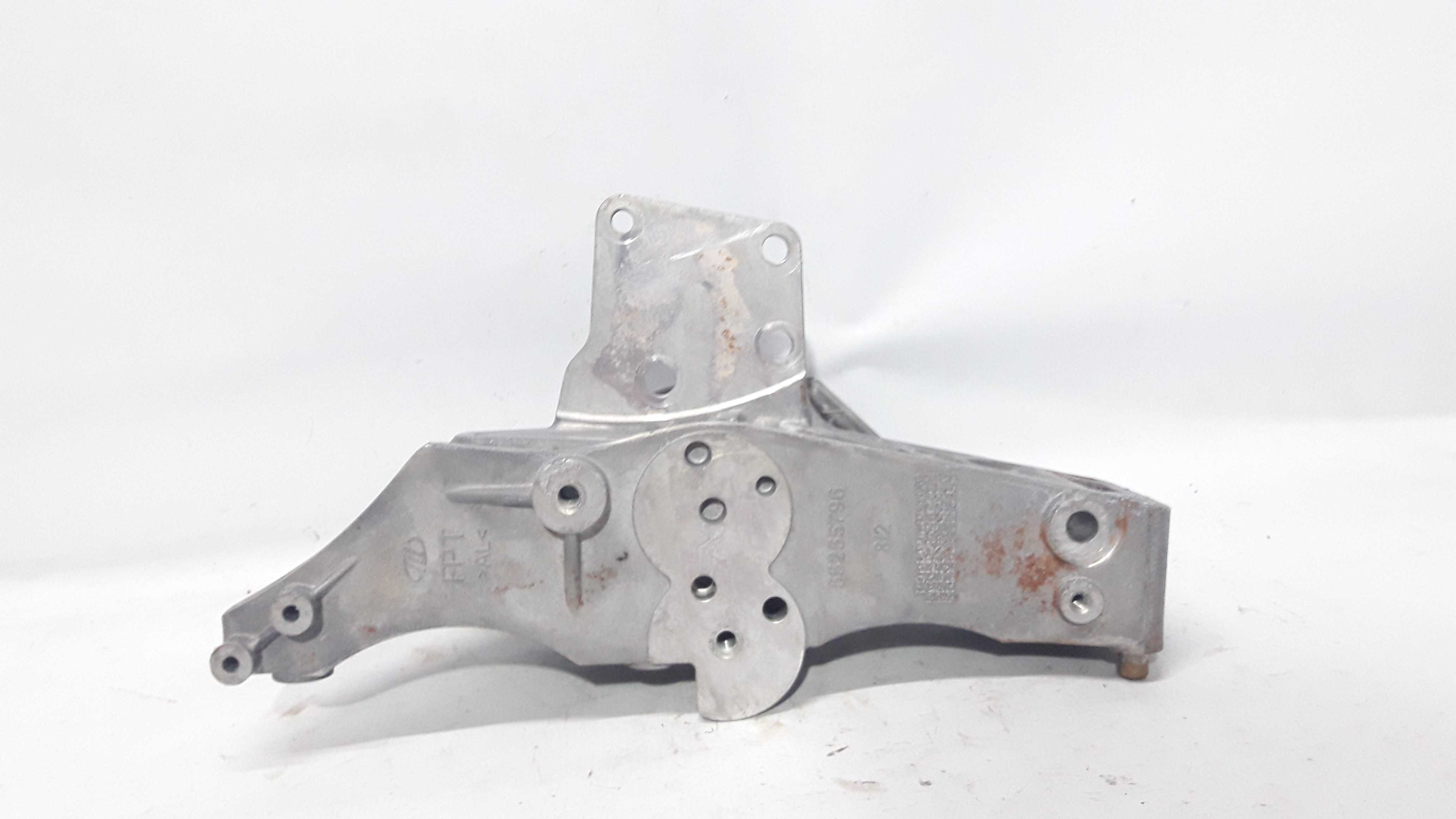 Suporte Altenador/compressor Strada 1.4 20/23 55255796 26930