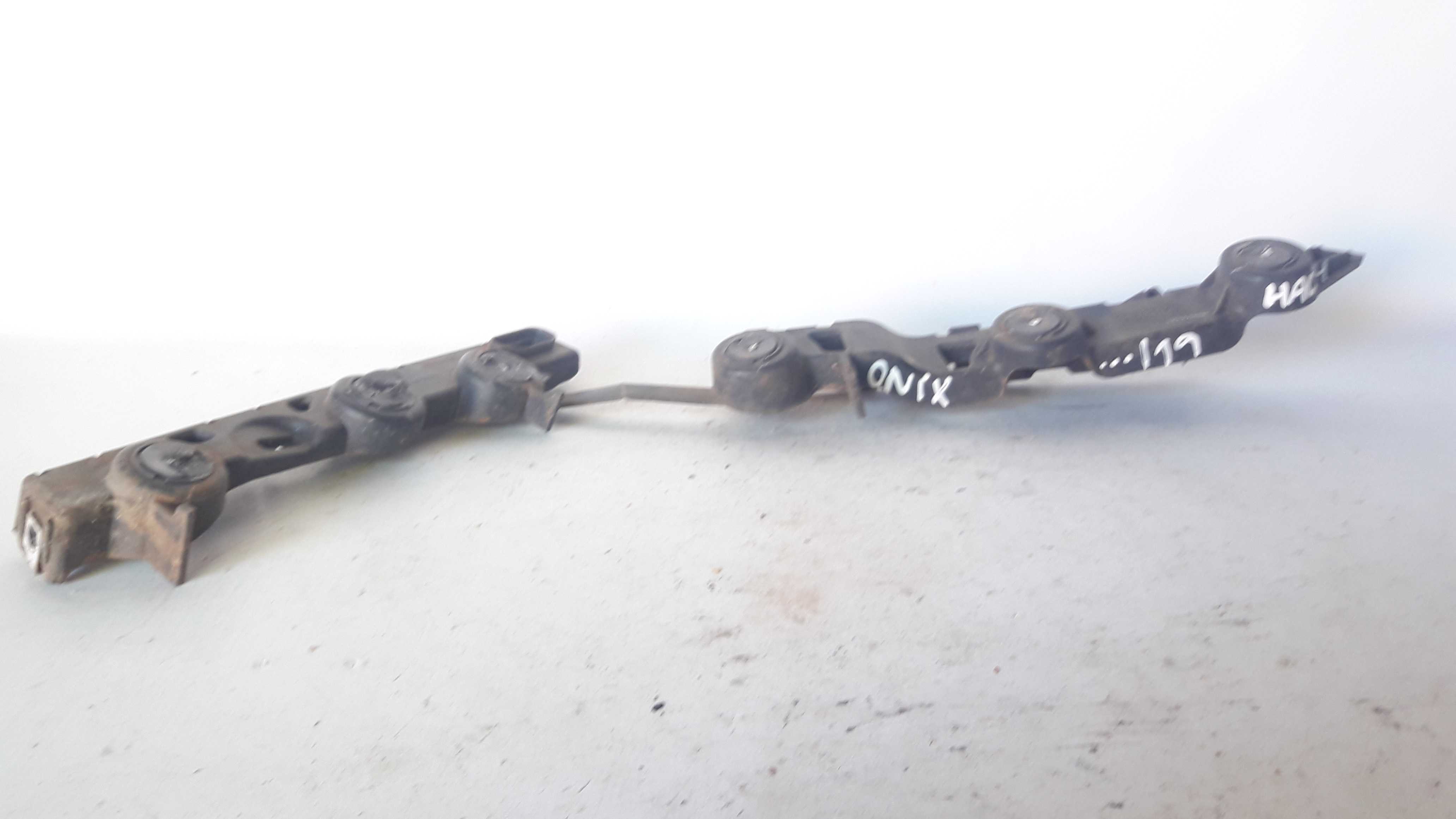 Guia Parachoque Traseiro Direito Ônix 13/17 52134586 Origina 3