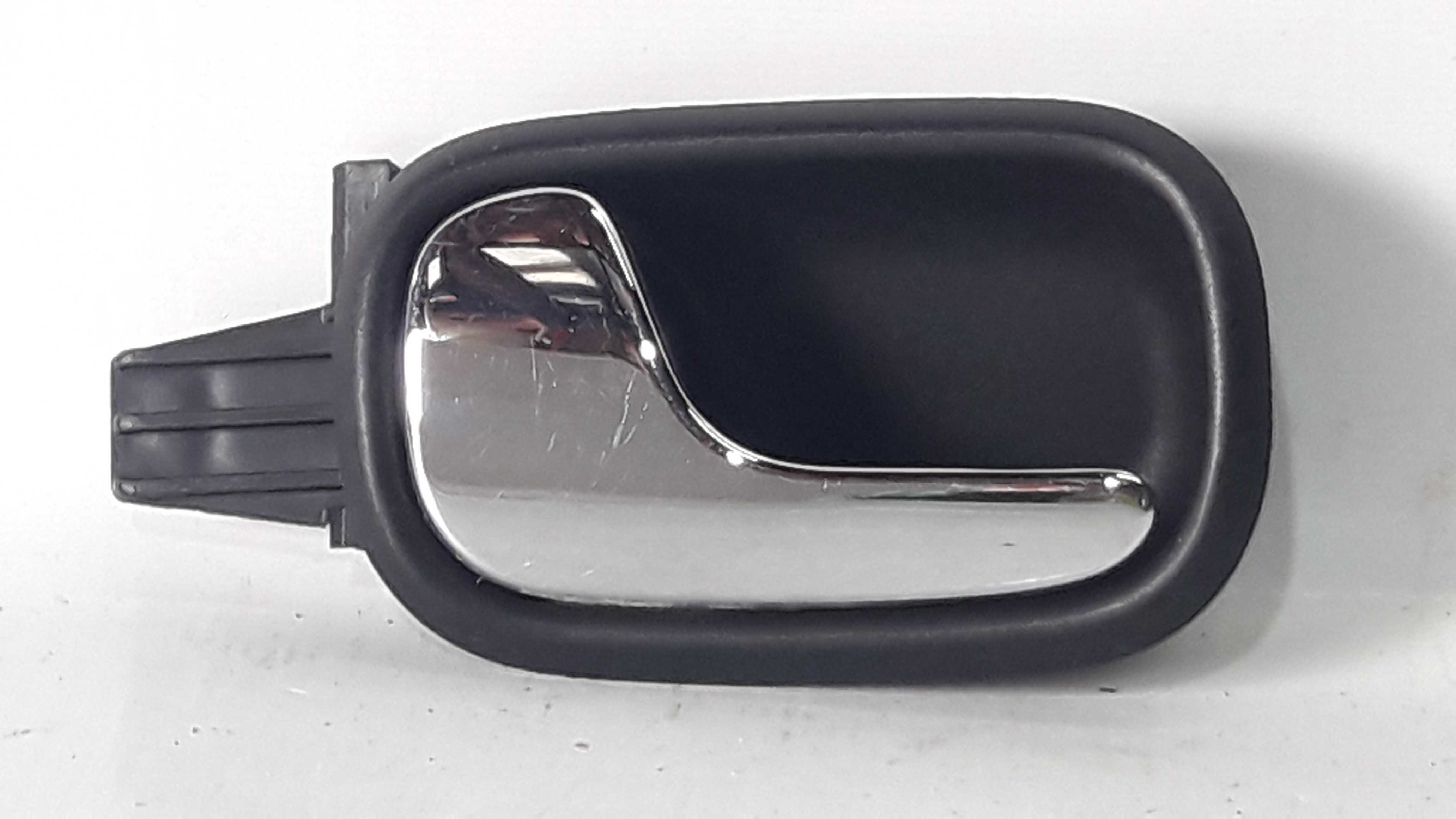 Maçaneta Interna Tras Esquerda Audi A4 96/00 8d0839019 Cromado Traseira 1