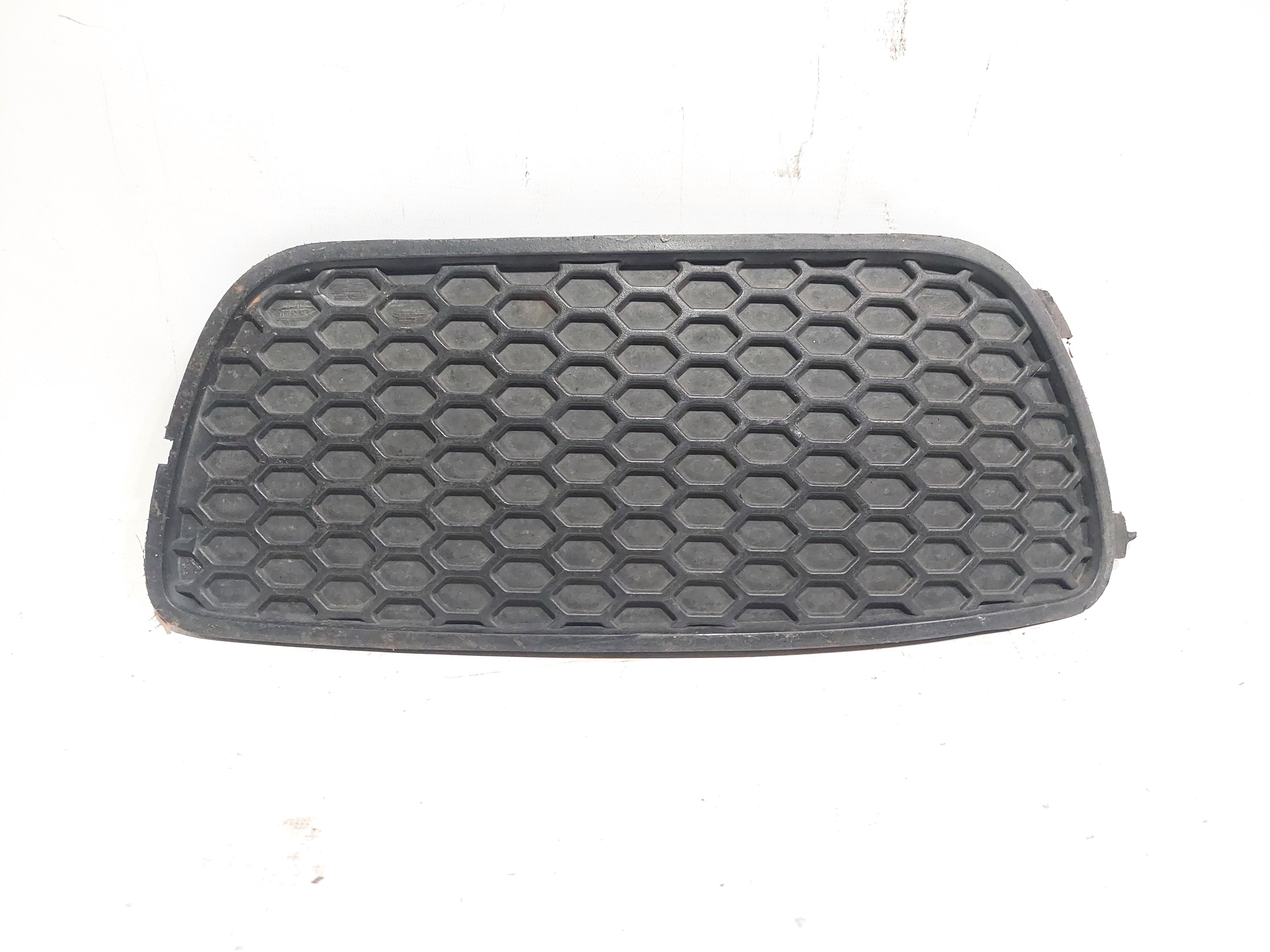 Grade Parachoque Tampa S/ Milha Palio 04/07 Direito Original 1