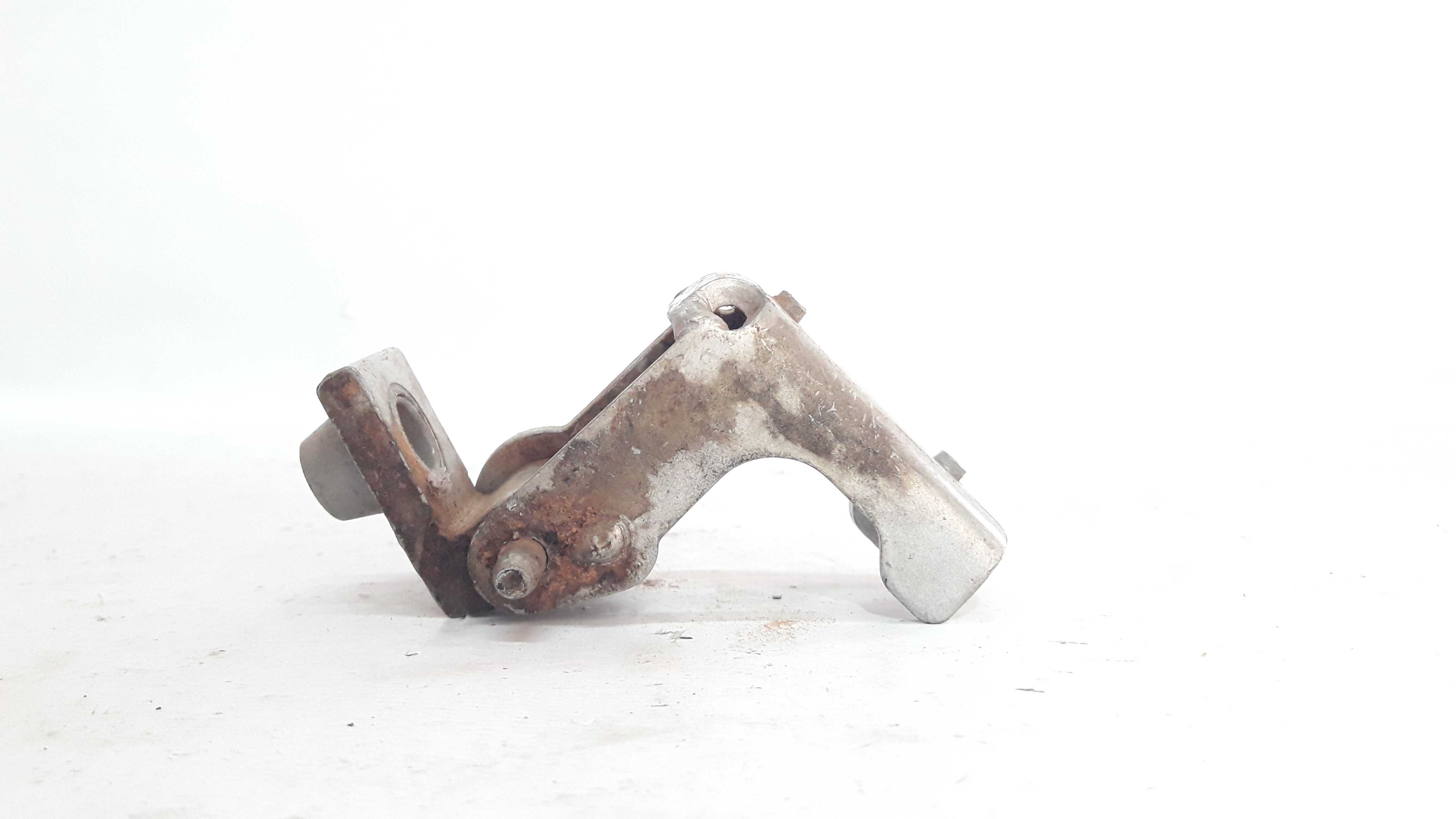 Dobradiça Traseira Esquerda Inferior Peugeot 206 99 A 10 2