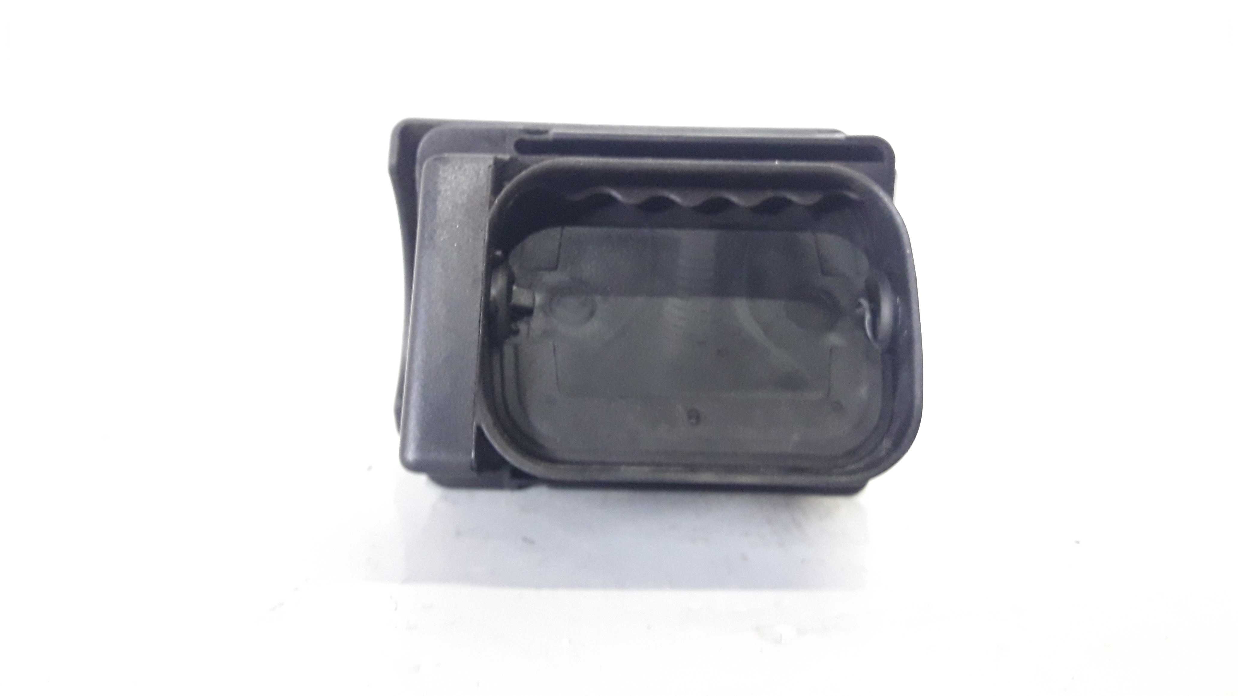 Difusor Ar Esquerdo Audi A4 97/02  8d1820901 19756 3