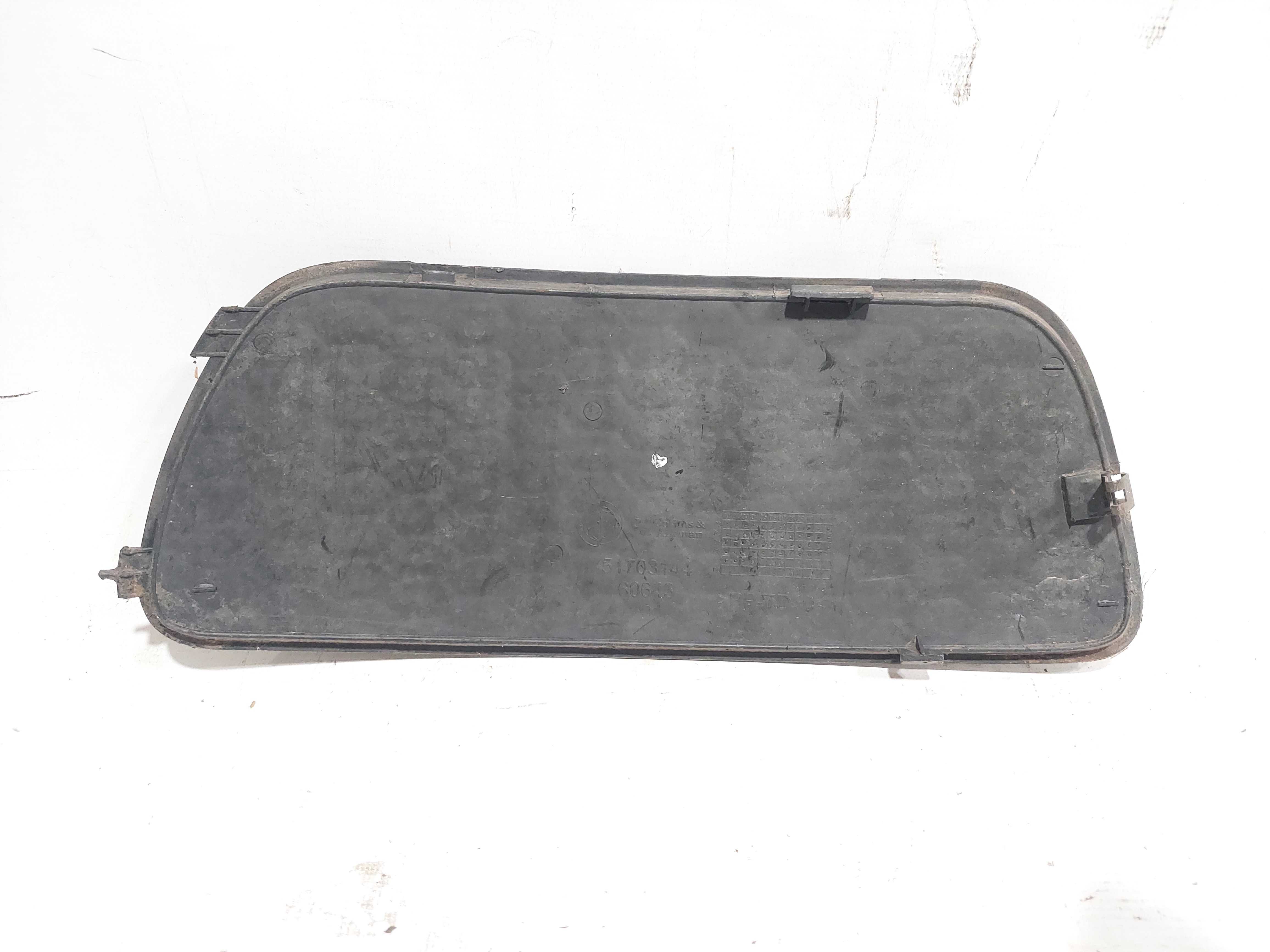 Grade Parachoque Tampa S/ Milha Palio 04/07 Direito Original 3