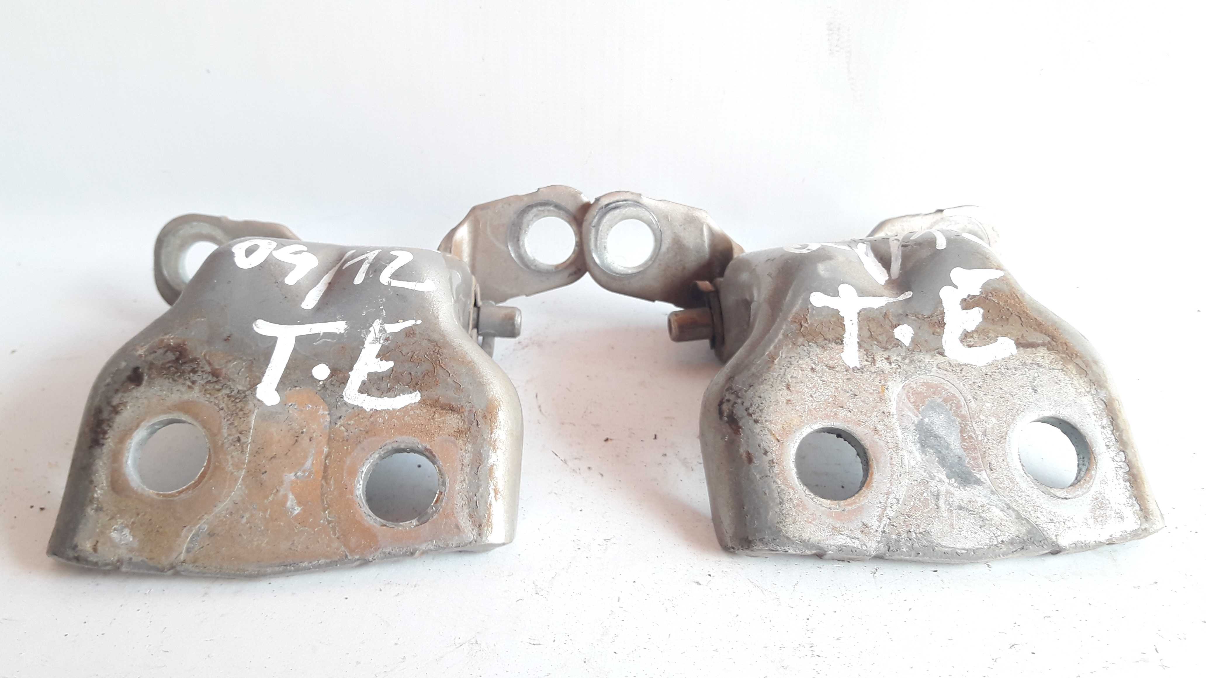 Dobradiças Porta Traseira Esquerda Fiesta 2004/2012 Original 2