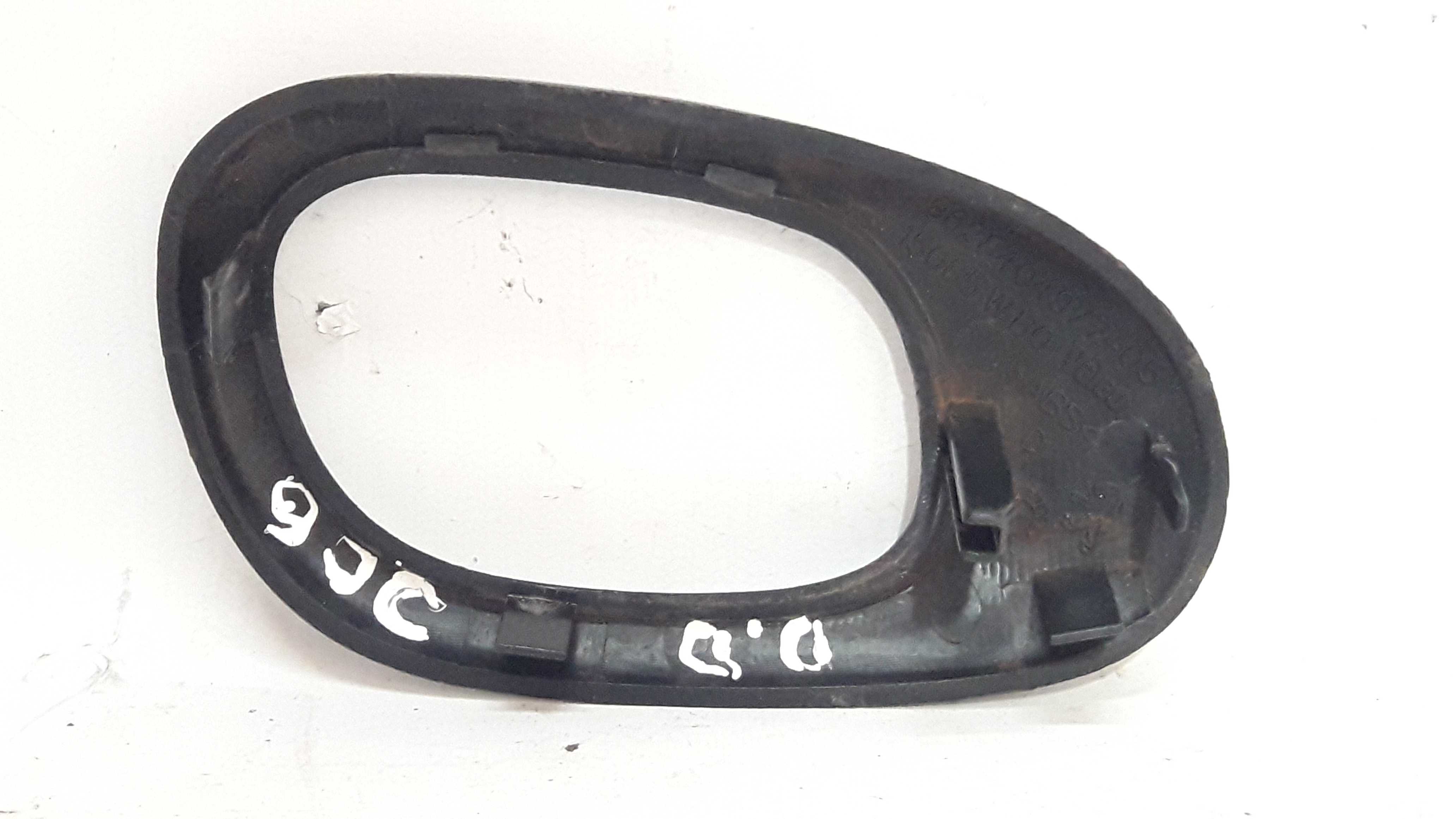 Moldura Maçaneta Int Dianteira Direita Peugeot 206 1999 A 10 Preto Dianteira 4