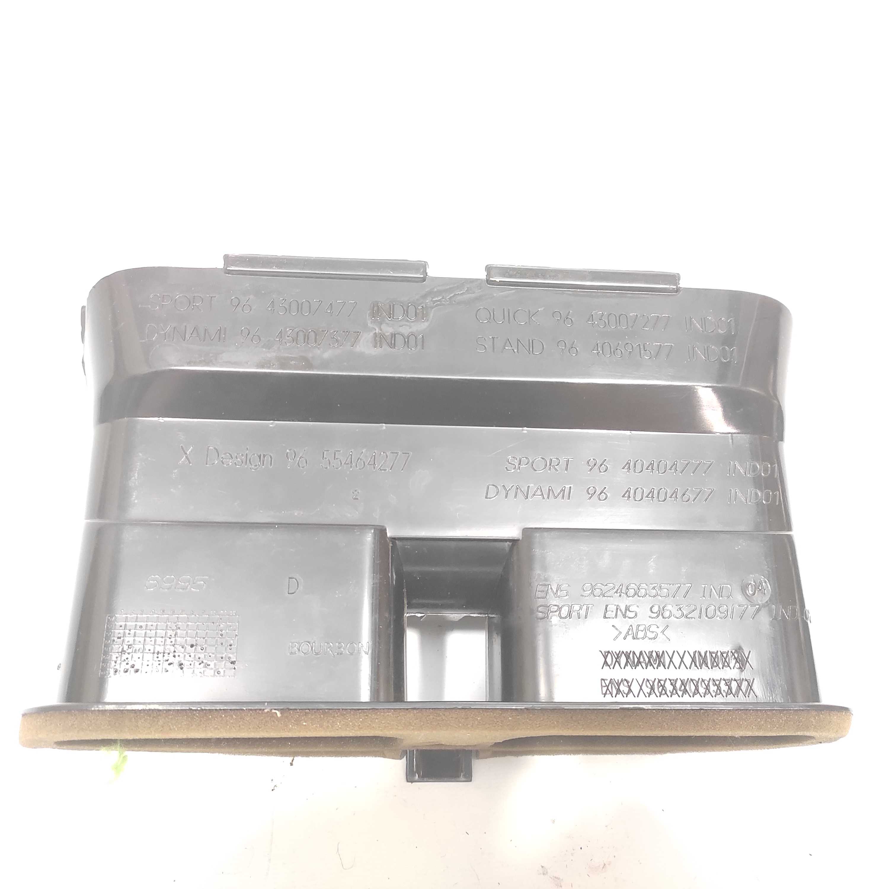 Moldura Base Dos Difusores Centrais Peugeot 206 Original 4