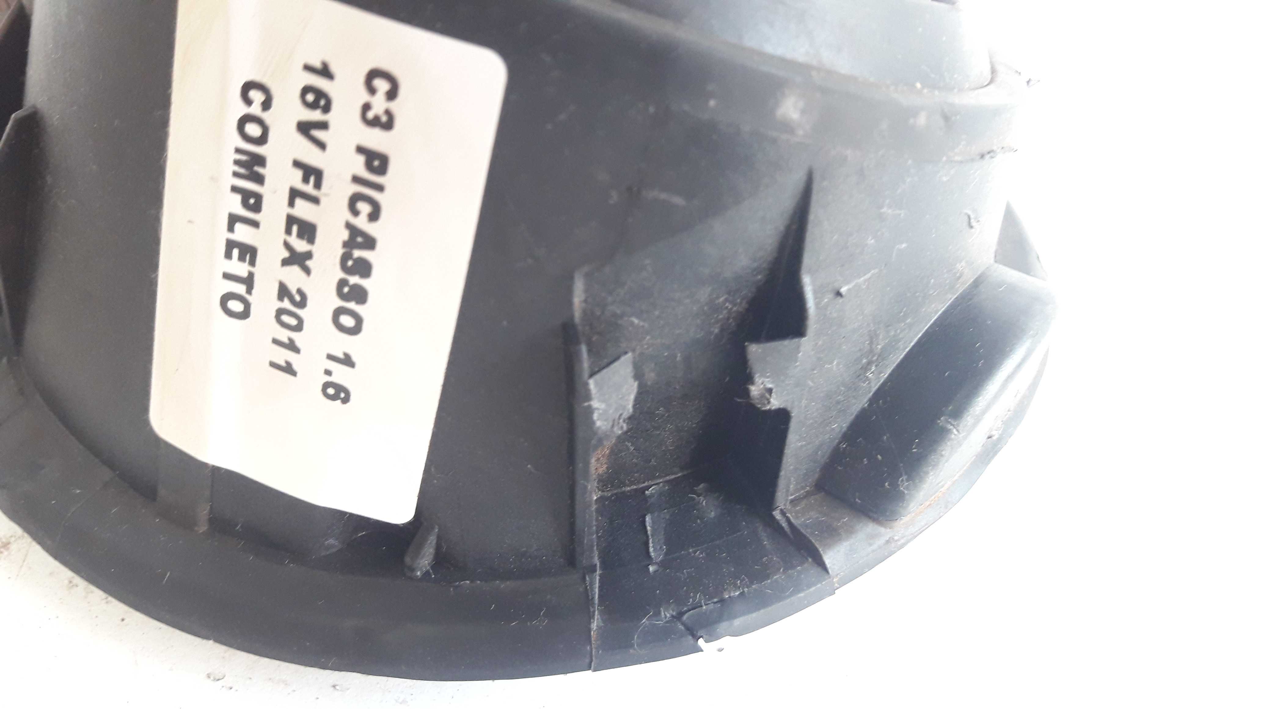 Portinhola Tampa Combustível Citroen C3 Picasso 2011 Origina Prata 2011 6