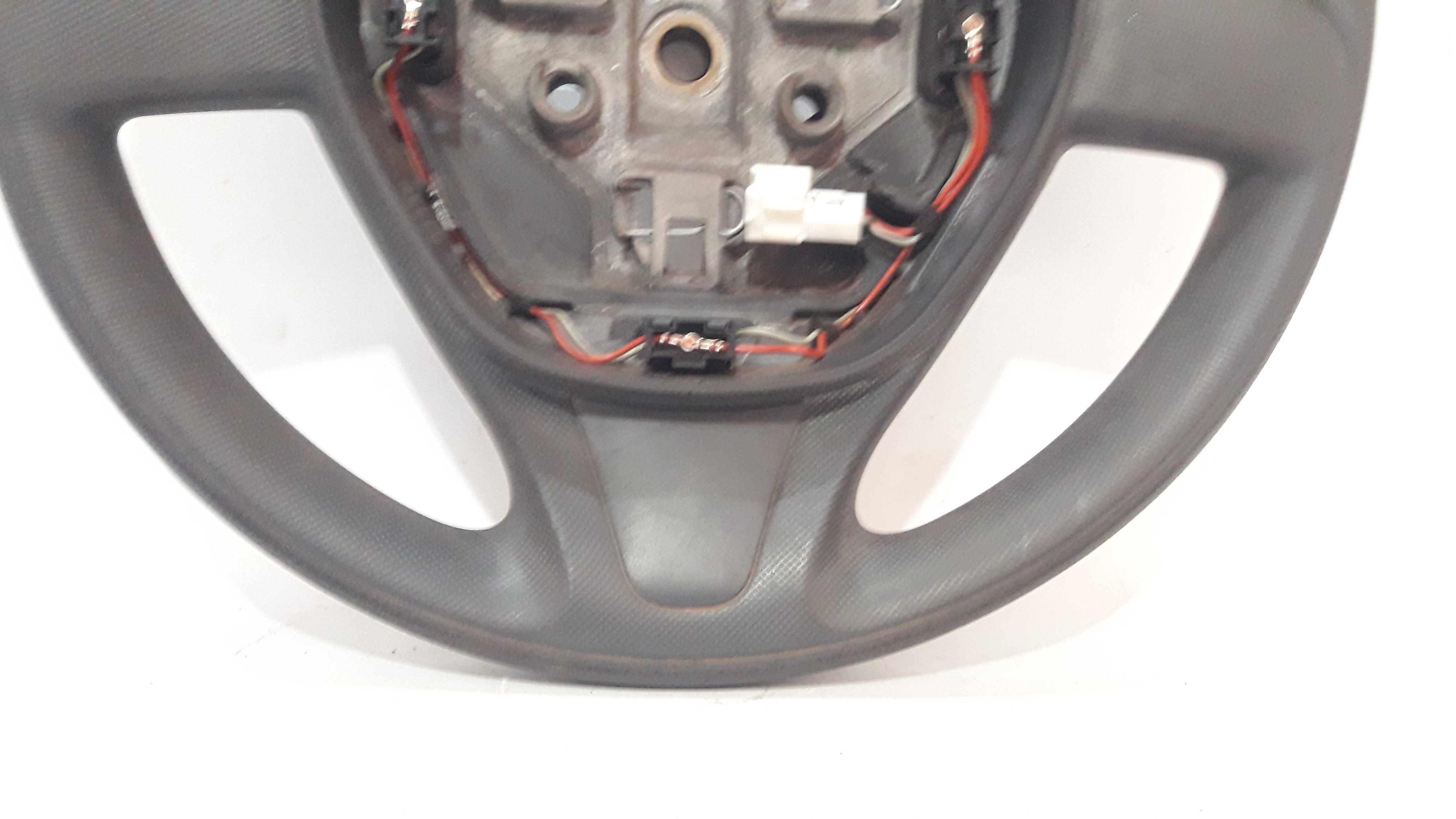 Volante Sandero Logan 15 A 20 48400 8262r 28568 Preto 4