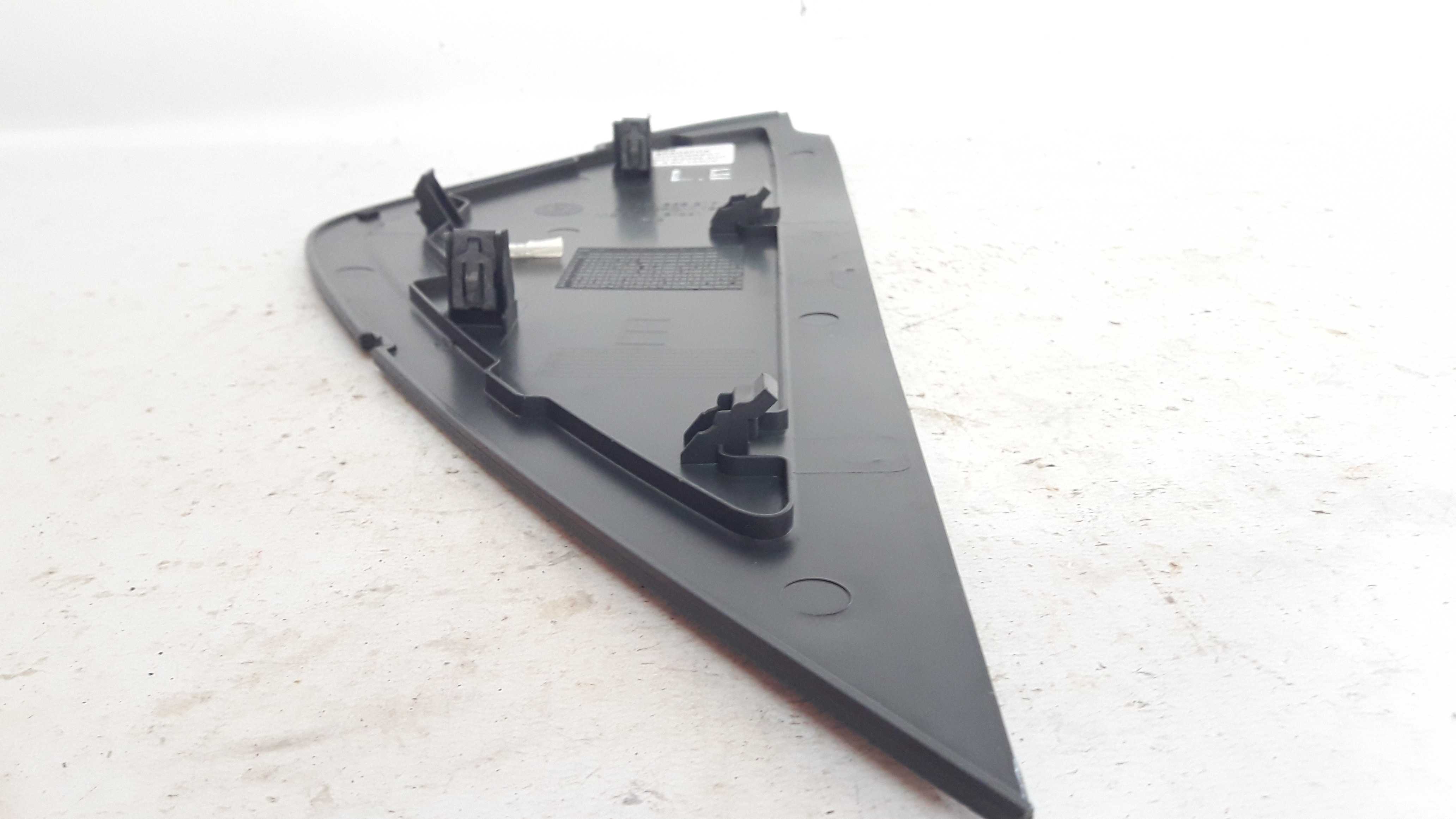 Moldura Lateral Esquerda Painel Fox 16 A 24 5z0858217a 5