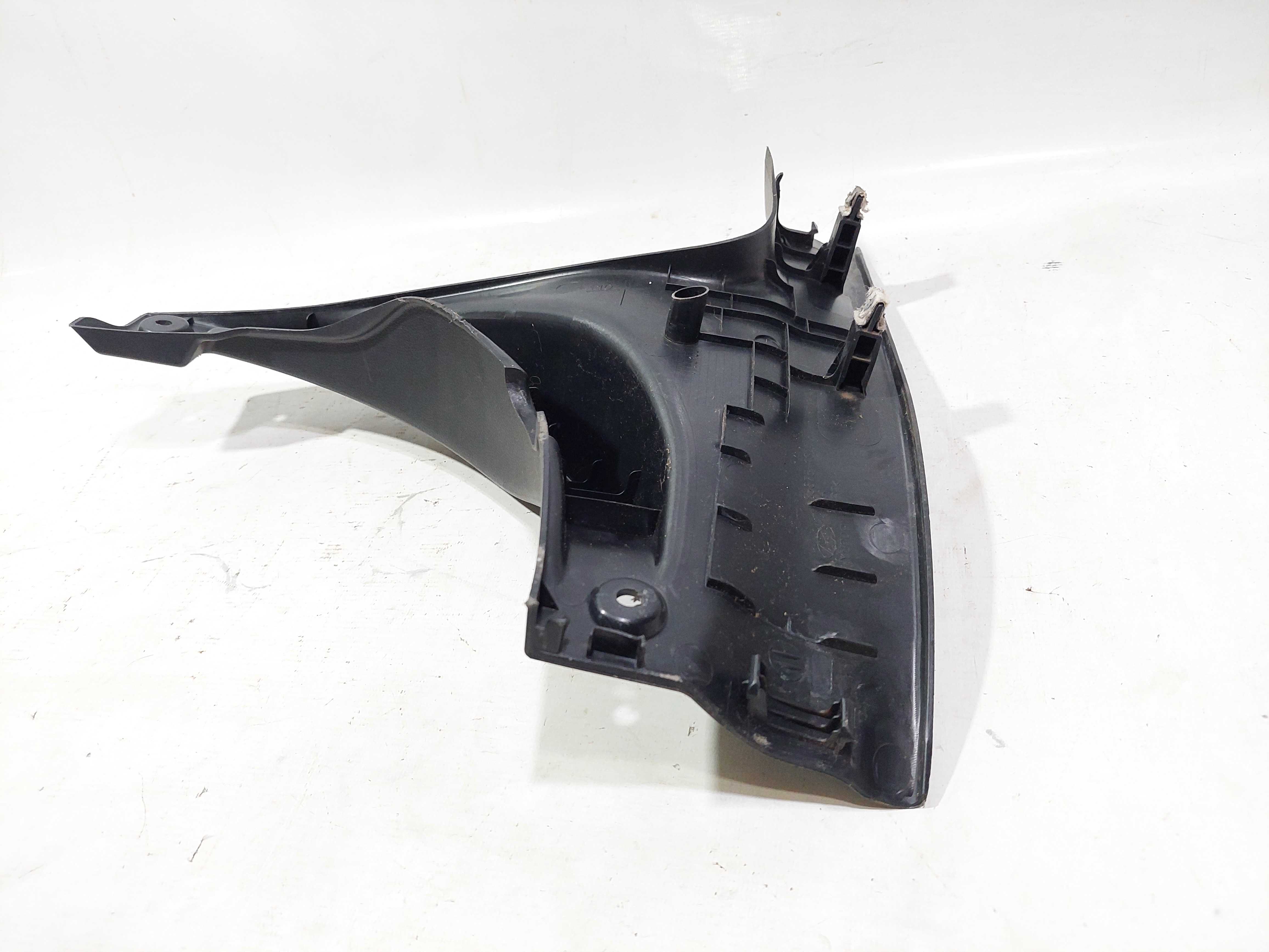 Moldura Banco Traseiro Esquerdo  Hb20 Hatch 13/19 Original 5