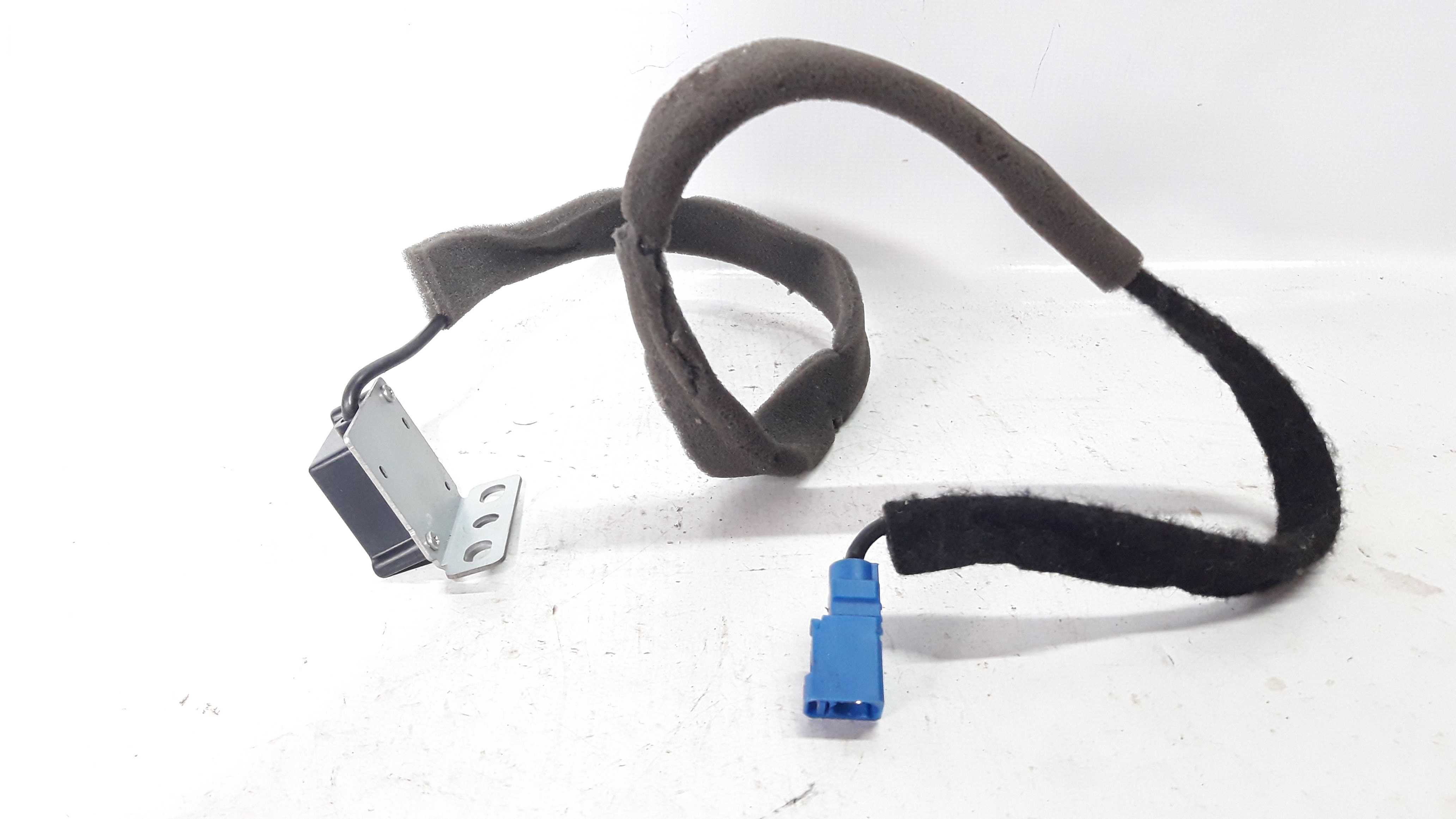 Modulo E Chicote Antena Gps Duster Oroch 12/19 259752753r 4