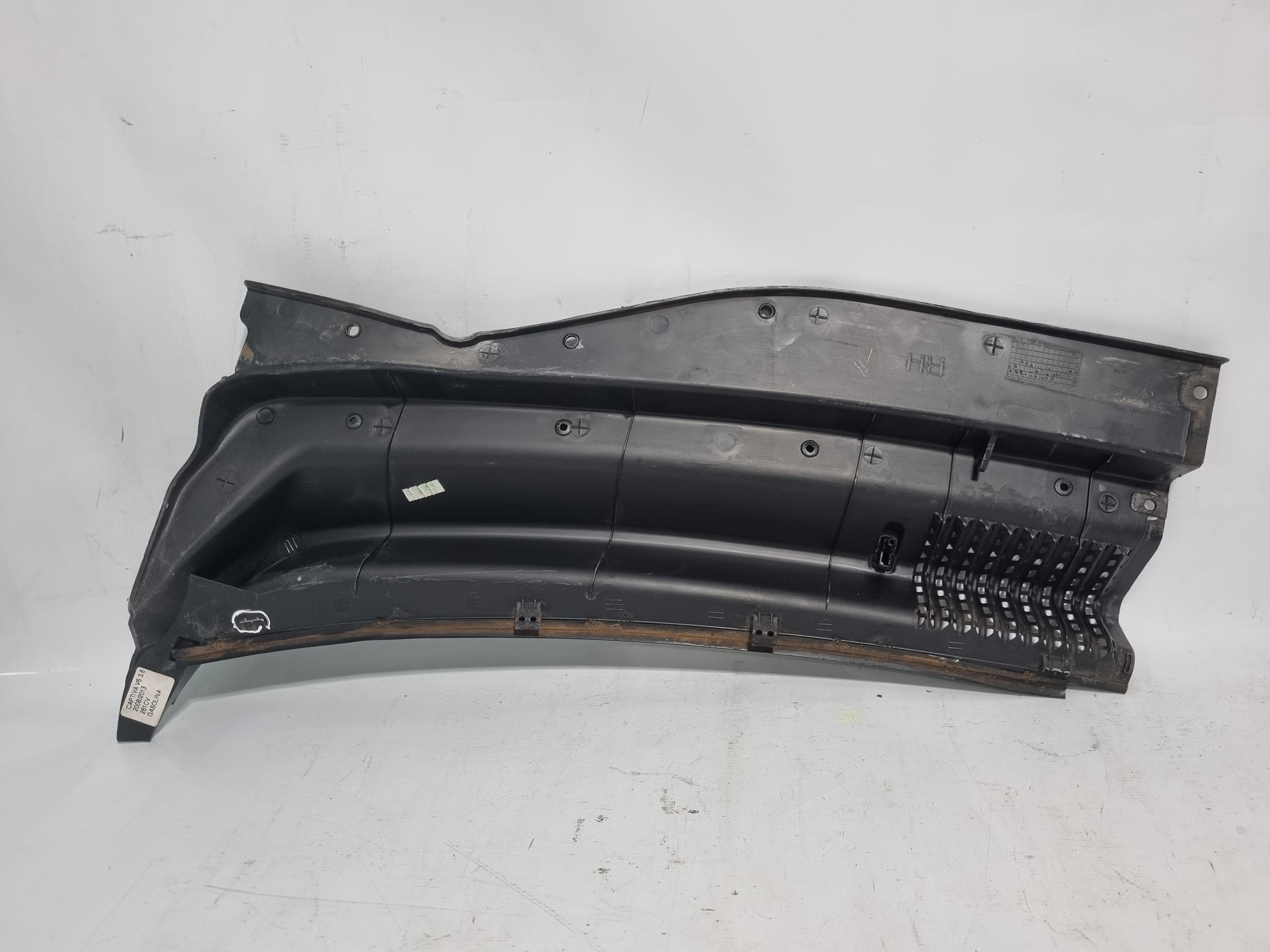 Grade Churrasqueira Chevrolet Captiva 3.6 2008 Á 13 Original Preto Plástico 5