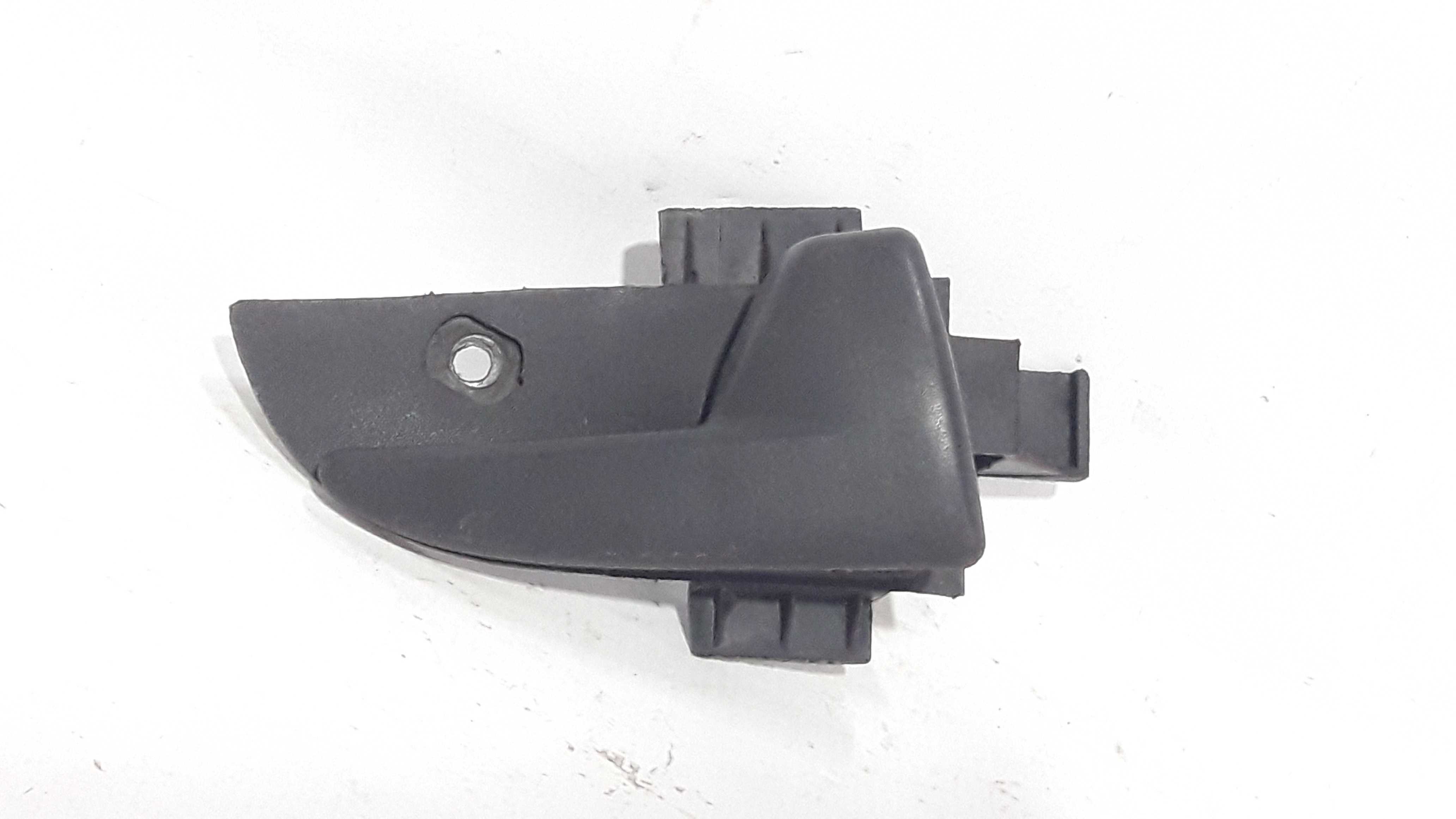 Maçaneta Interna Diant Direita Celta/prisma 7/12 25948 Preto Dianteira 1