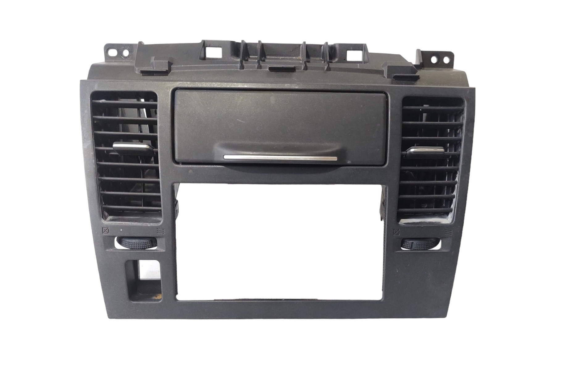 Console Difusor Ar Central Nissan Tiida 2011  68260el00a