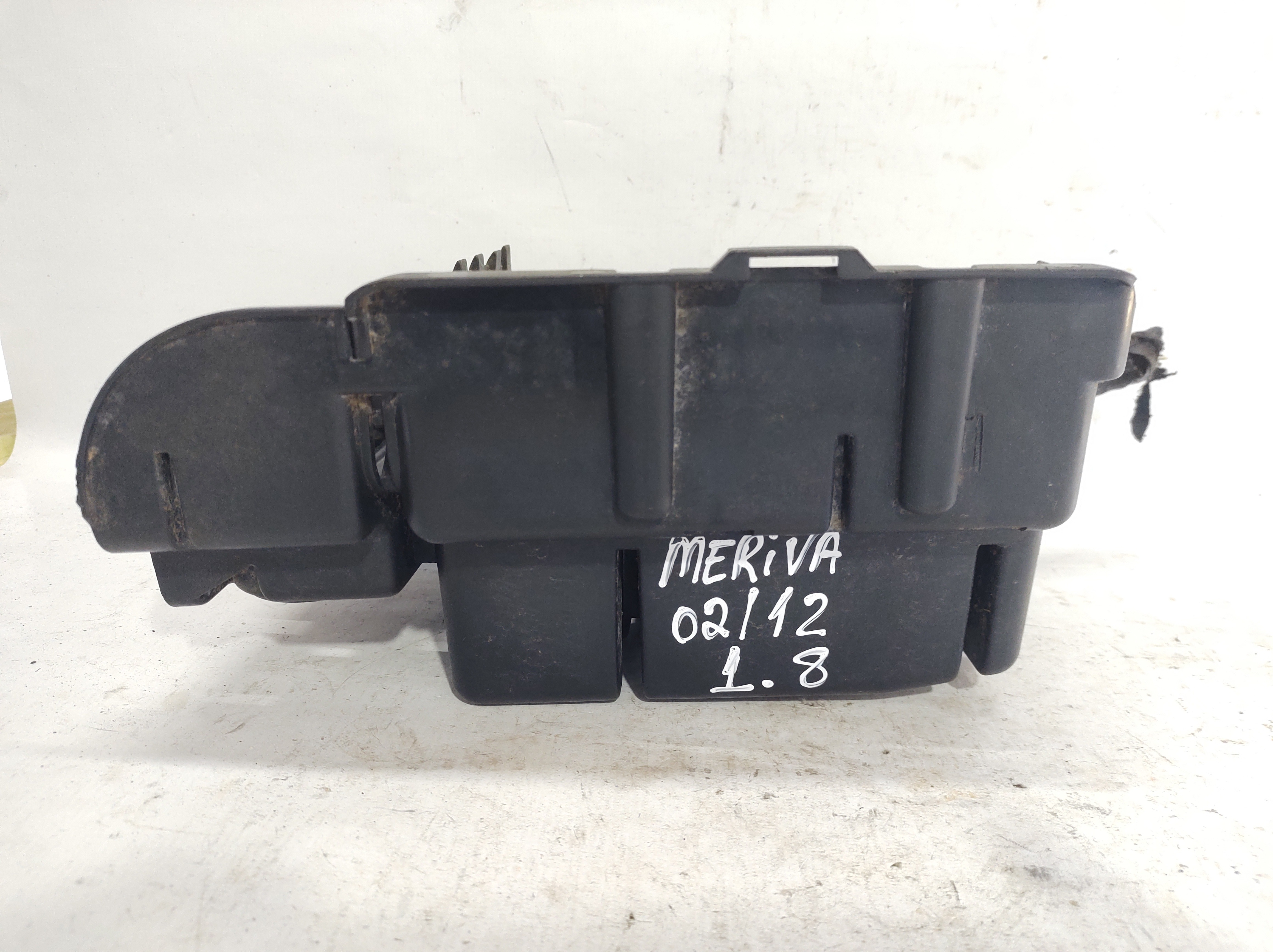 Caixa Fusiveis Meriva 1.8 02 A 12 5