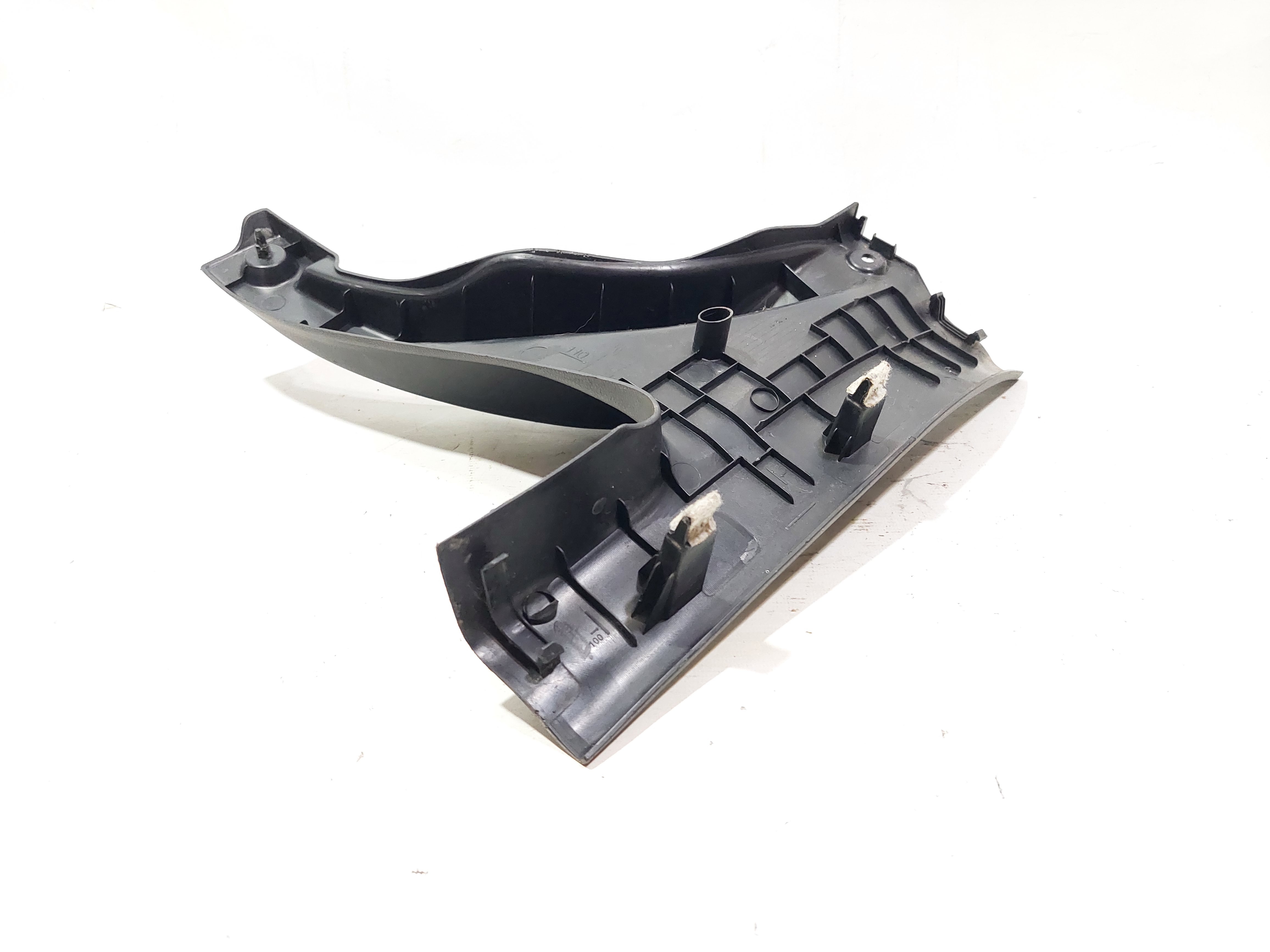 Moldura Banco Traseiro Direito Hb20 Hatch 13/19 Original 4