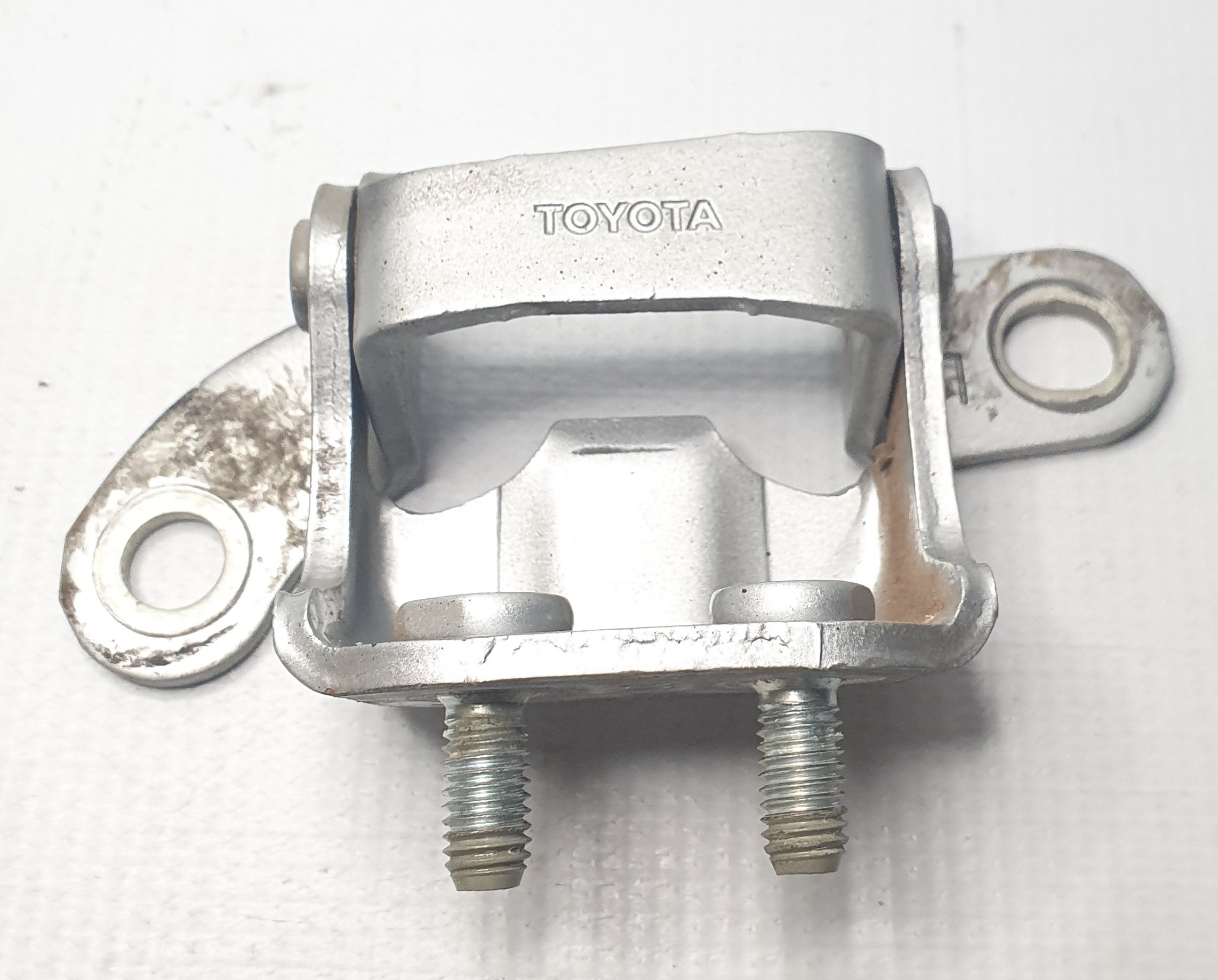 Dobradiça Superior Porta Traseira Esquerda Corolla 03/08 4