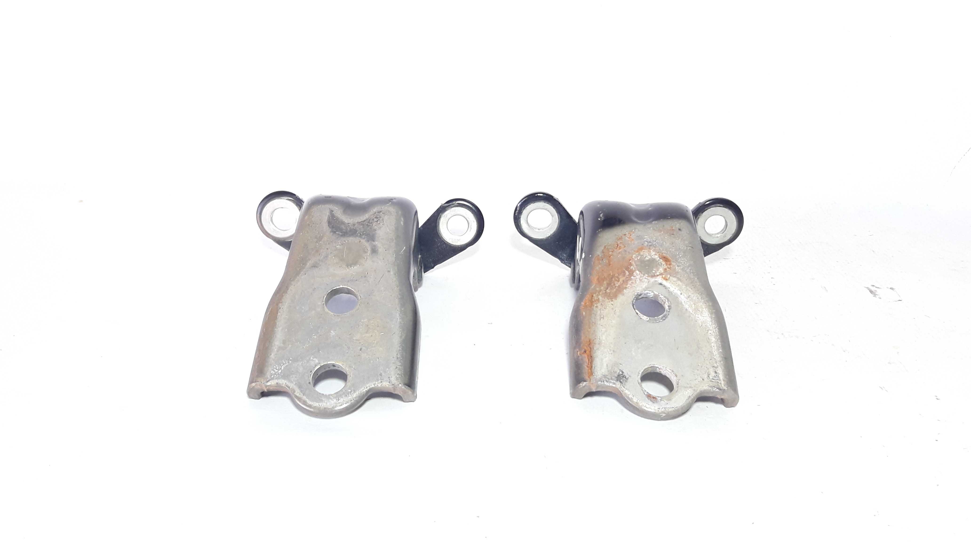 Dobradiça Porta Dianteira Direita Captiva 8/13 23509 4