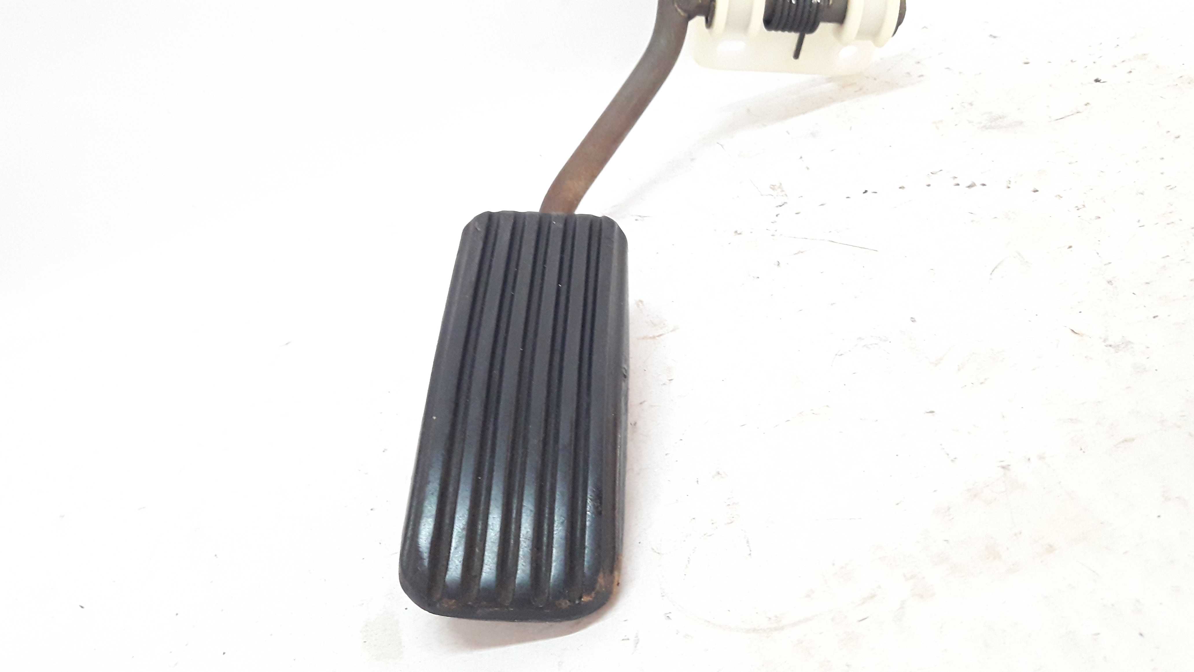 Pedal Acelerador Celta 07 A 16 Prisma  06 A 12 4