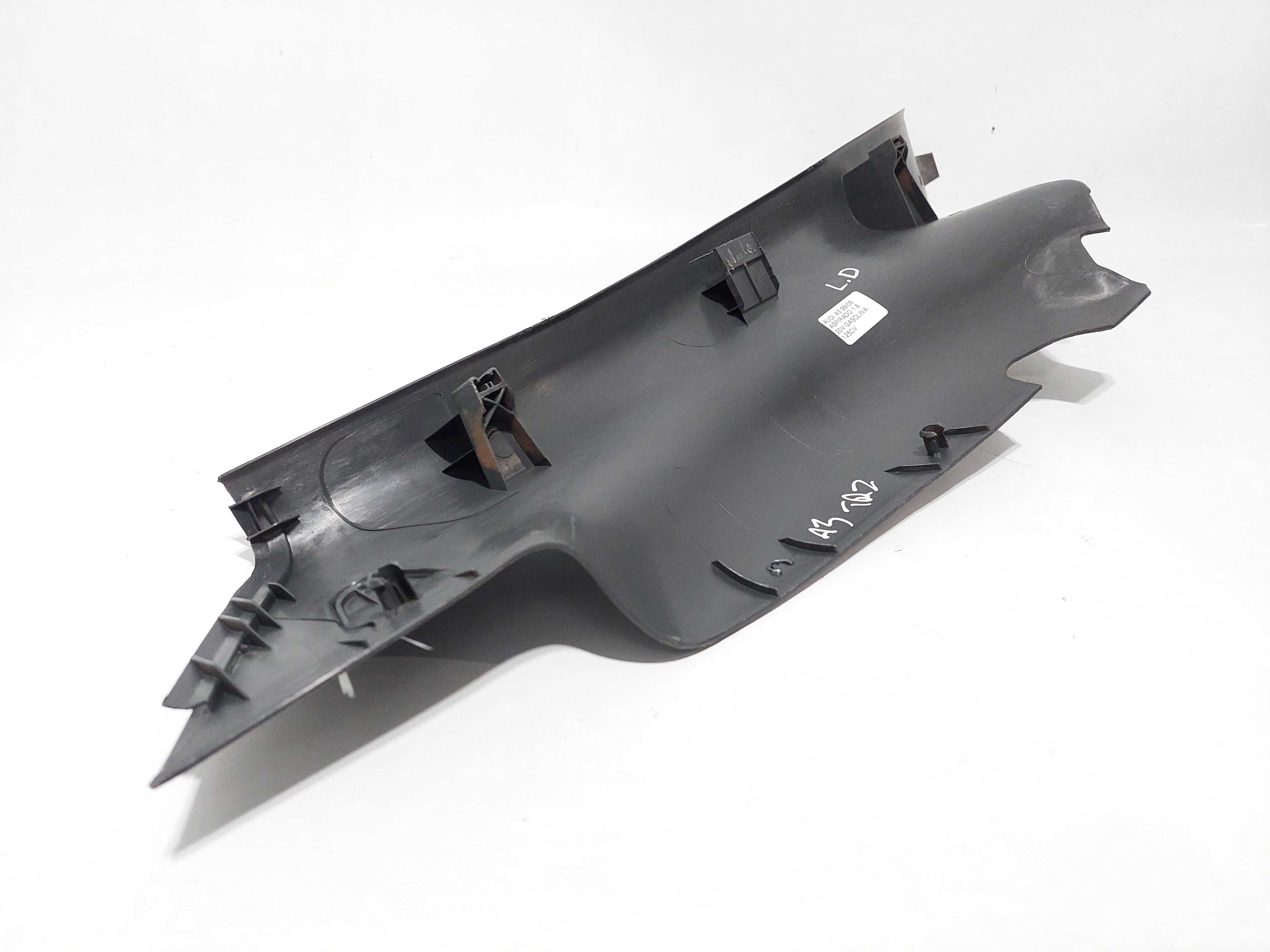 Moldura Acabamento Banco Tras Direito Audi A3 00 -8l4867768 6