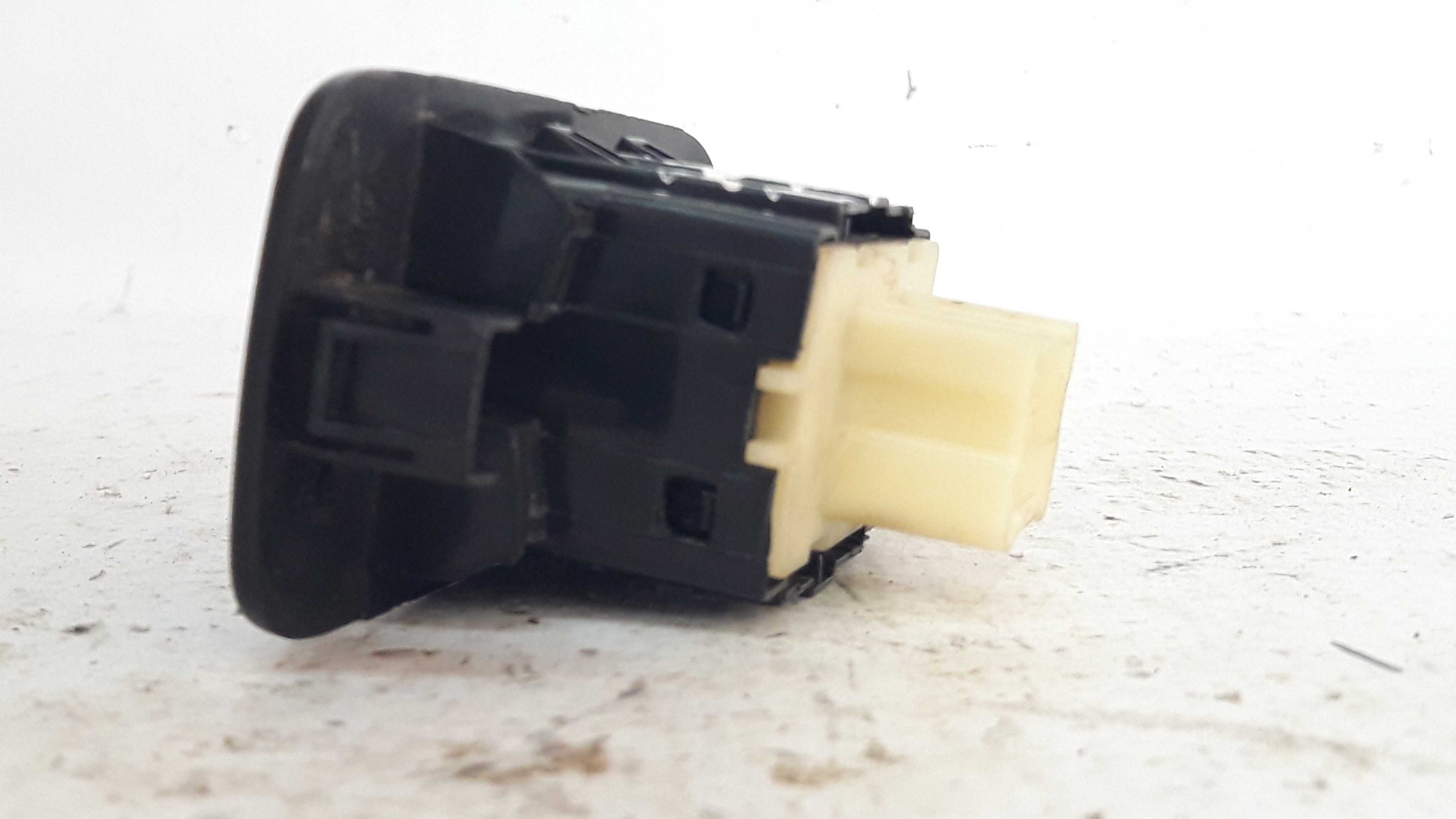 Botão Vidro Elétrico Traseiro Esquerdo Duster Oroch 12 A 19 4