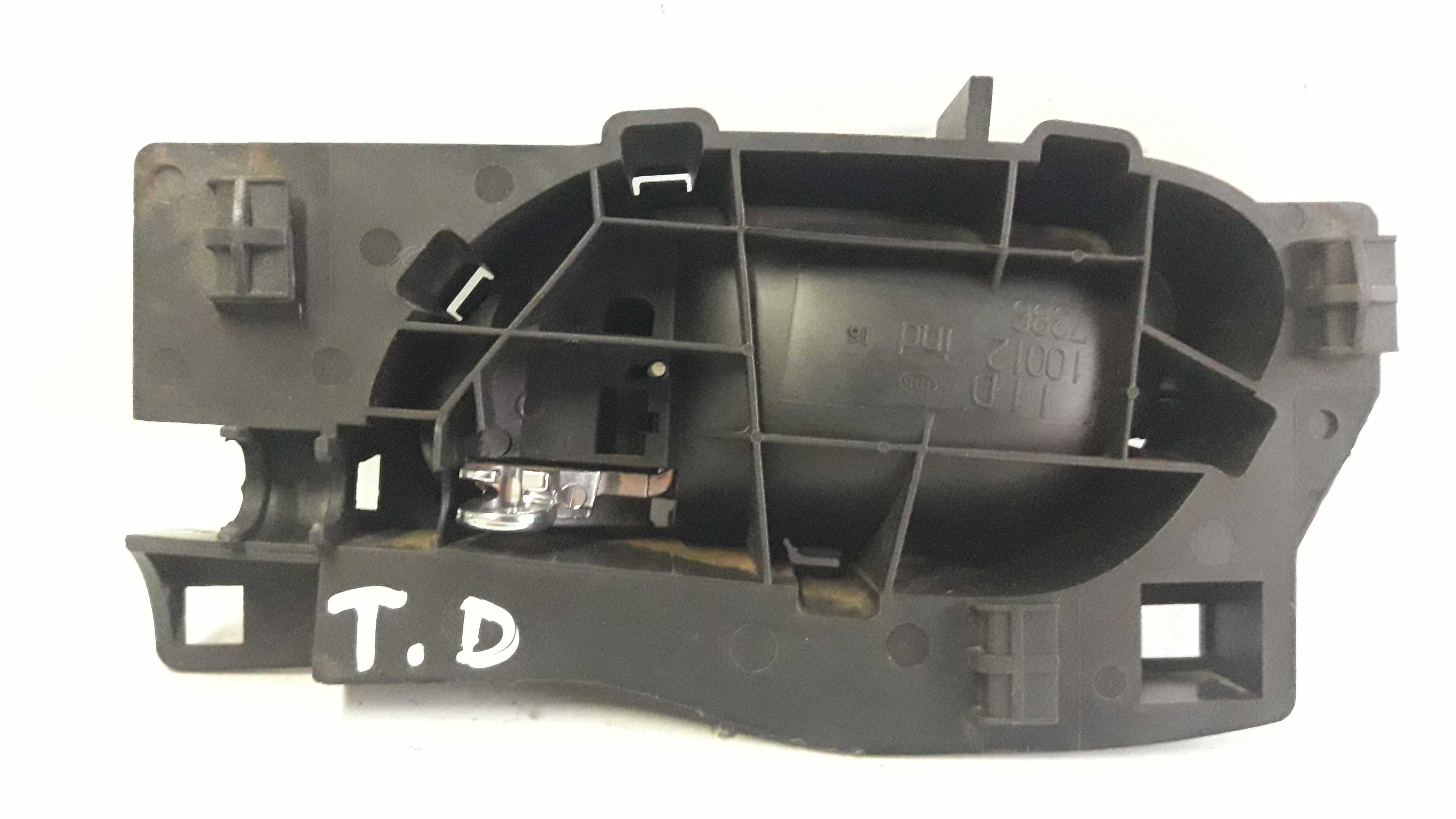 Maçaneta Interna Traseira Direita C4 Pallas Aut 2009 Cromada Traseira 3
