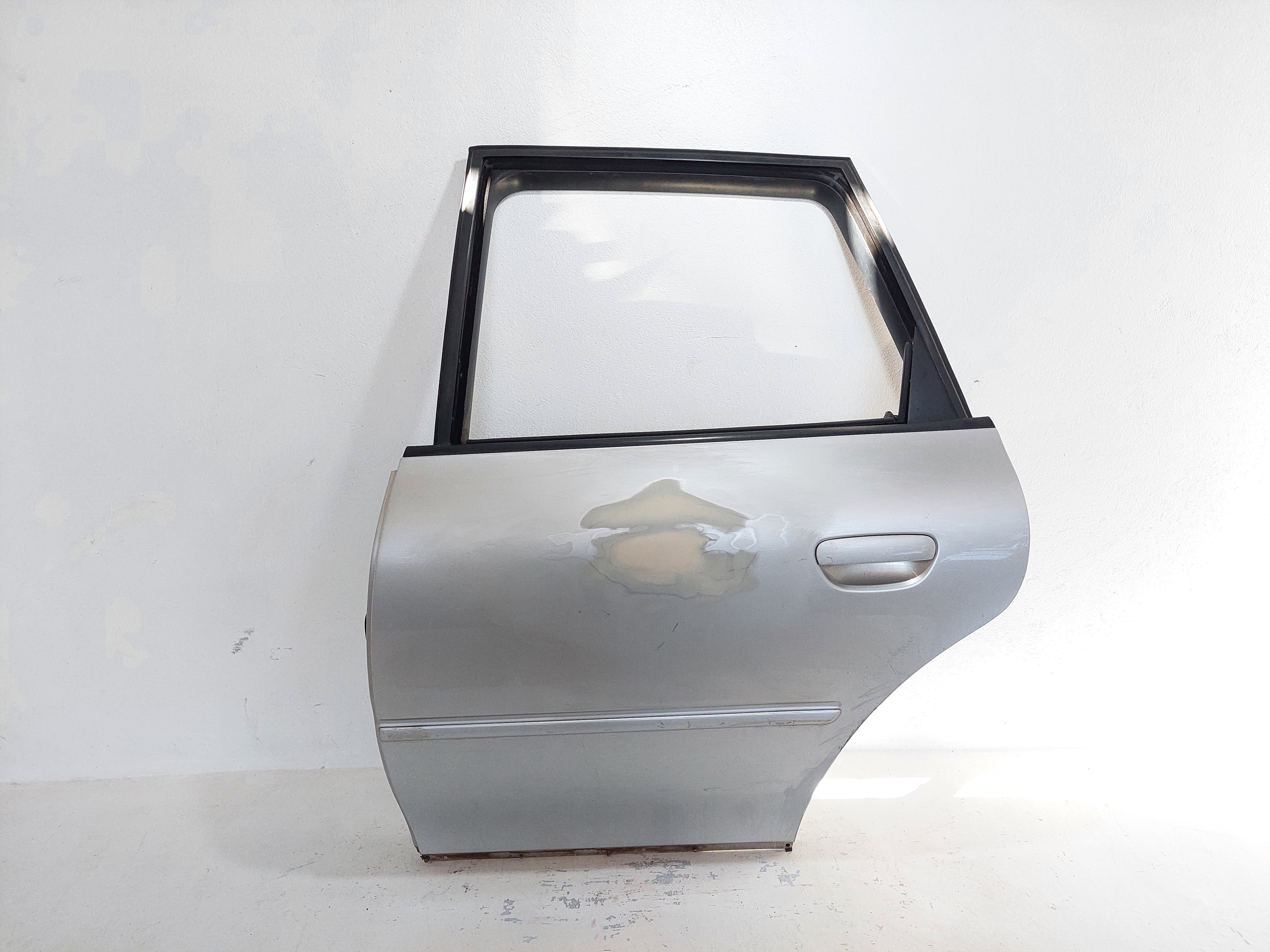 Porta Traseira Esquerda Audi A3 C/avaria Para Recuperar