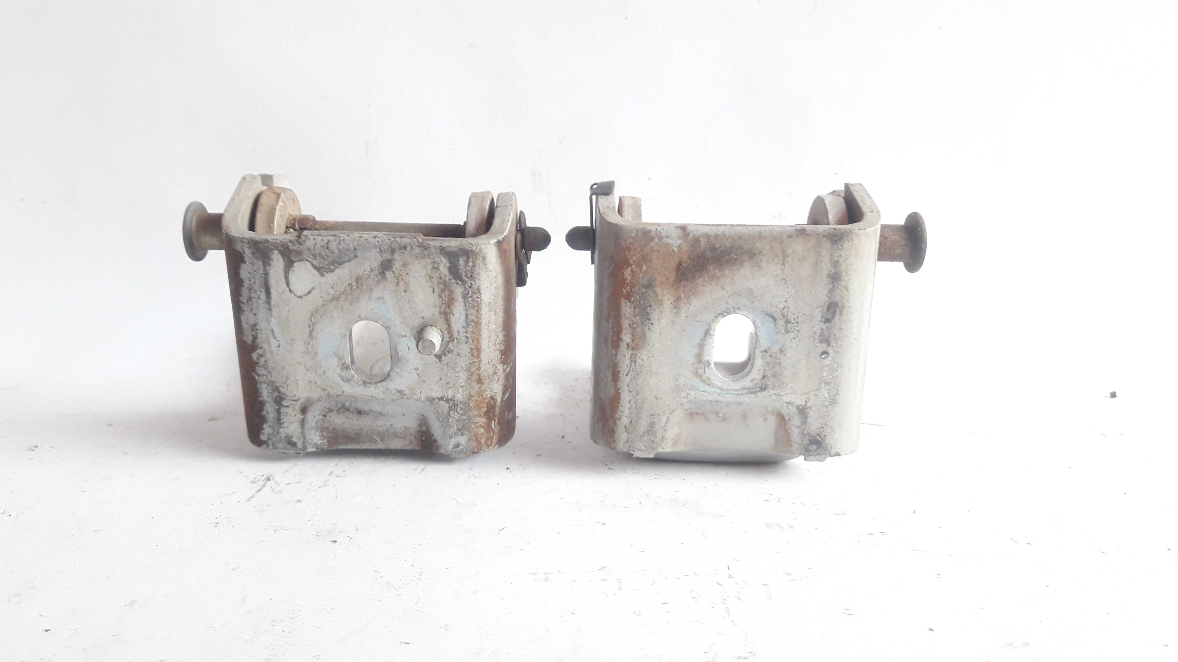 Dobradiça Porta Dianteira Direita Citroen C3 03/12 Original 4