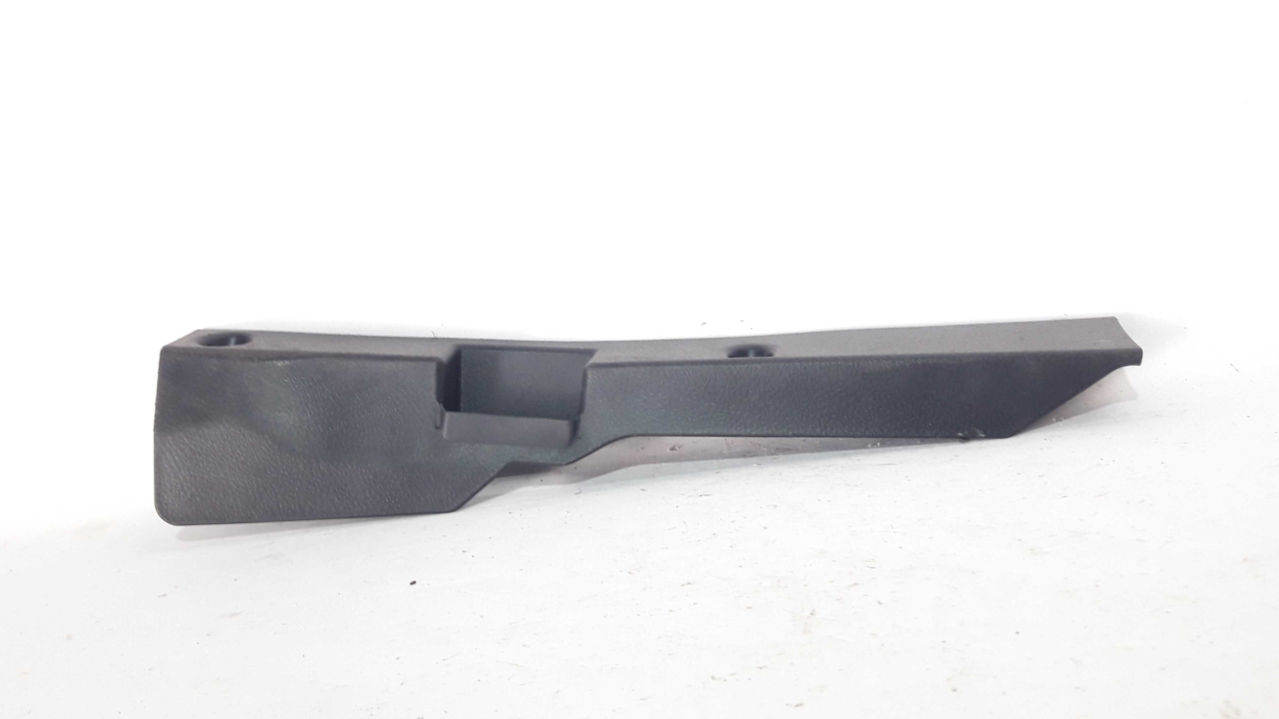 Moldura Painel Tomada Obd Hilux/sw4 16/20 55606-kk020 2