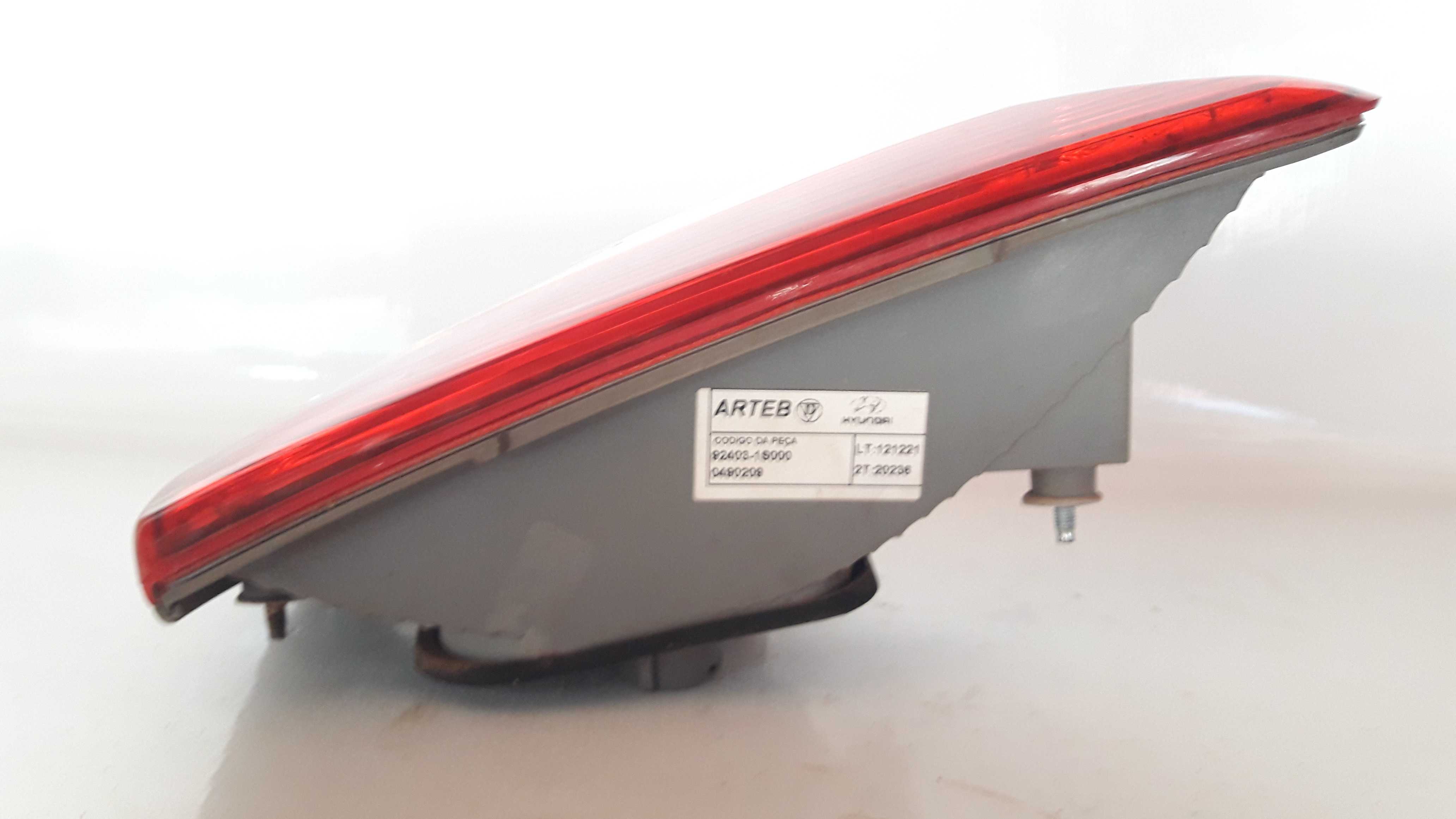 Lanterna Tampa Traseira Esquerda Hb20 Hatch 12/17 Original 4