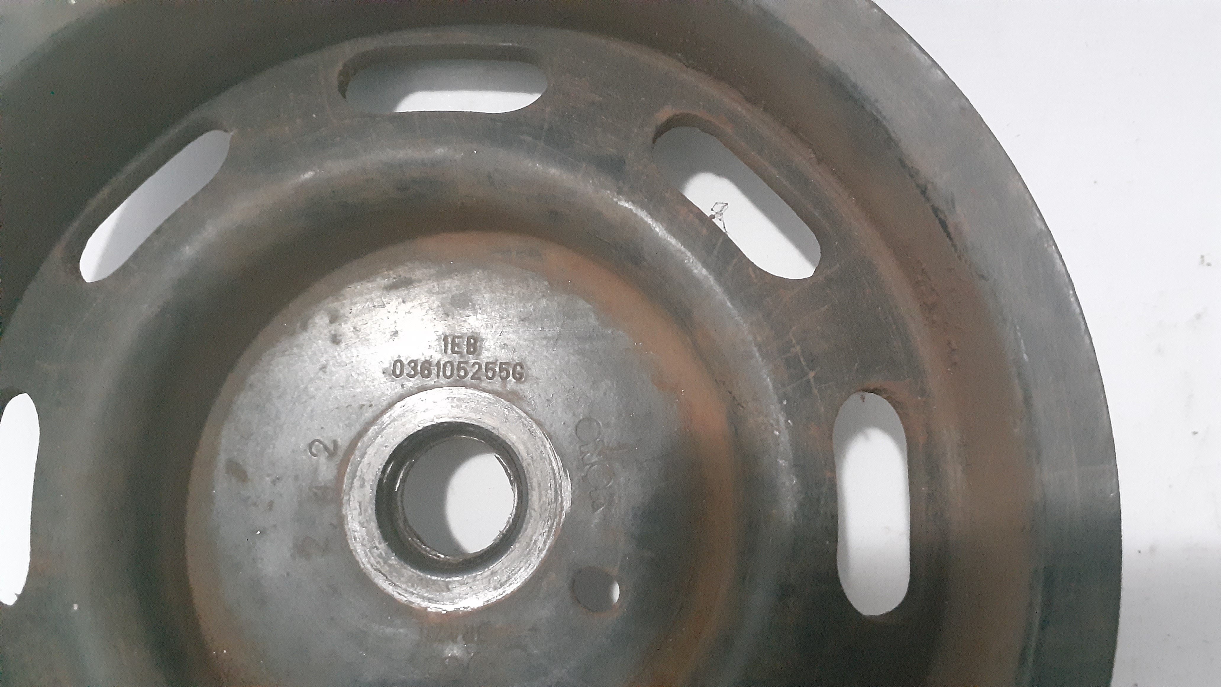 Polia Correia Dentada Polo 1.0 16v 03/06 036105255g Original 4