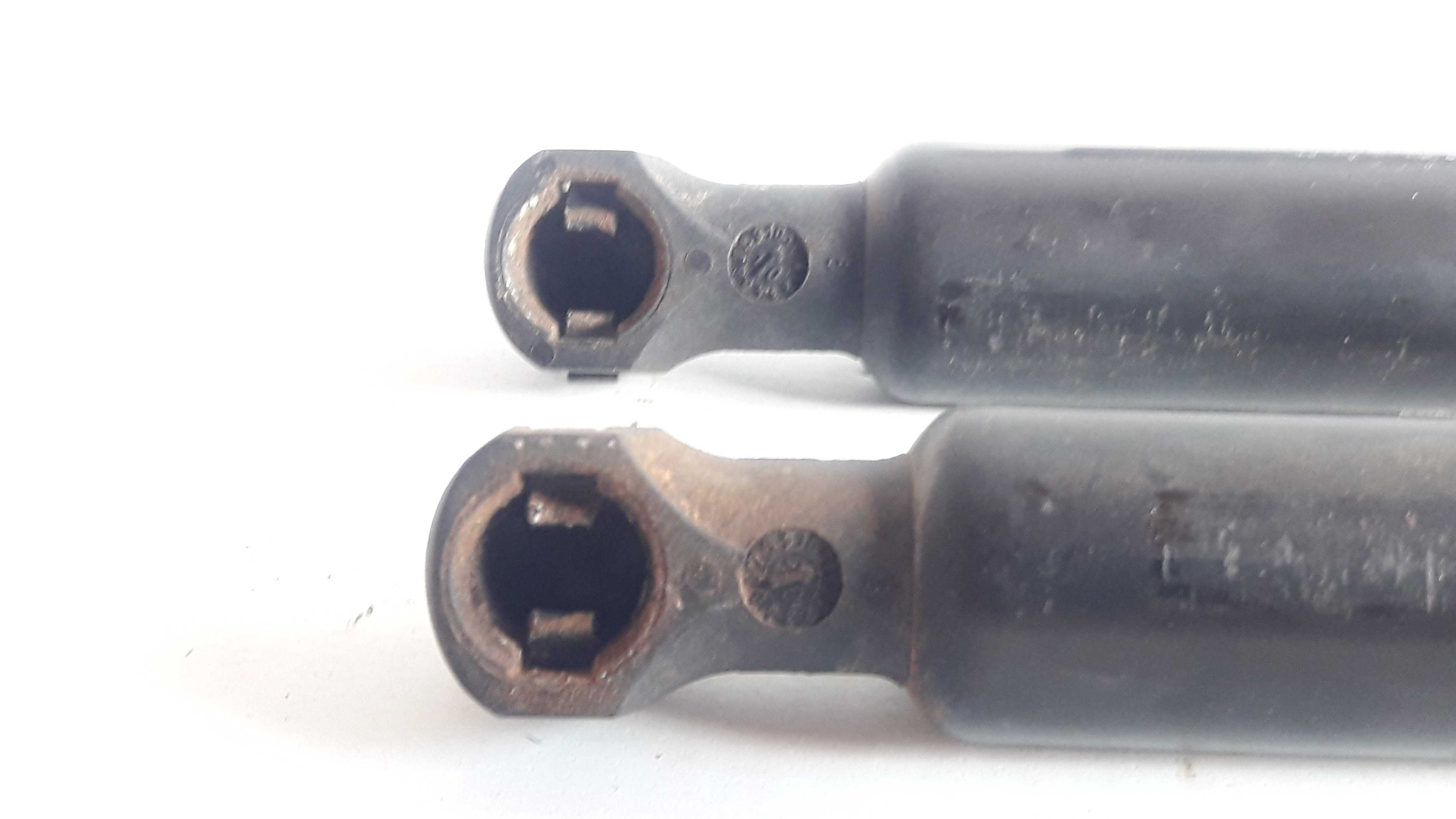 Par Amortecedor Tampa Traseira Malas Citroen C3 Picasso 11 4