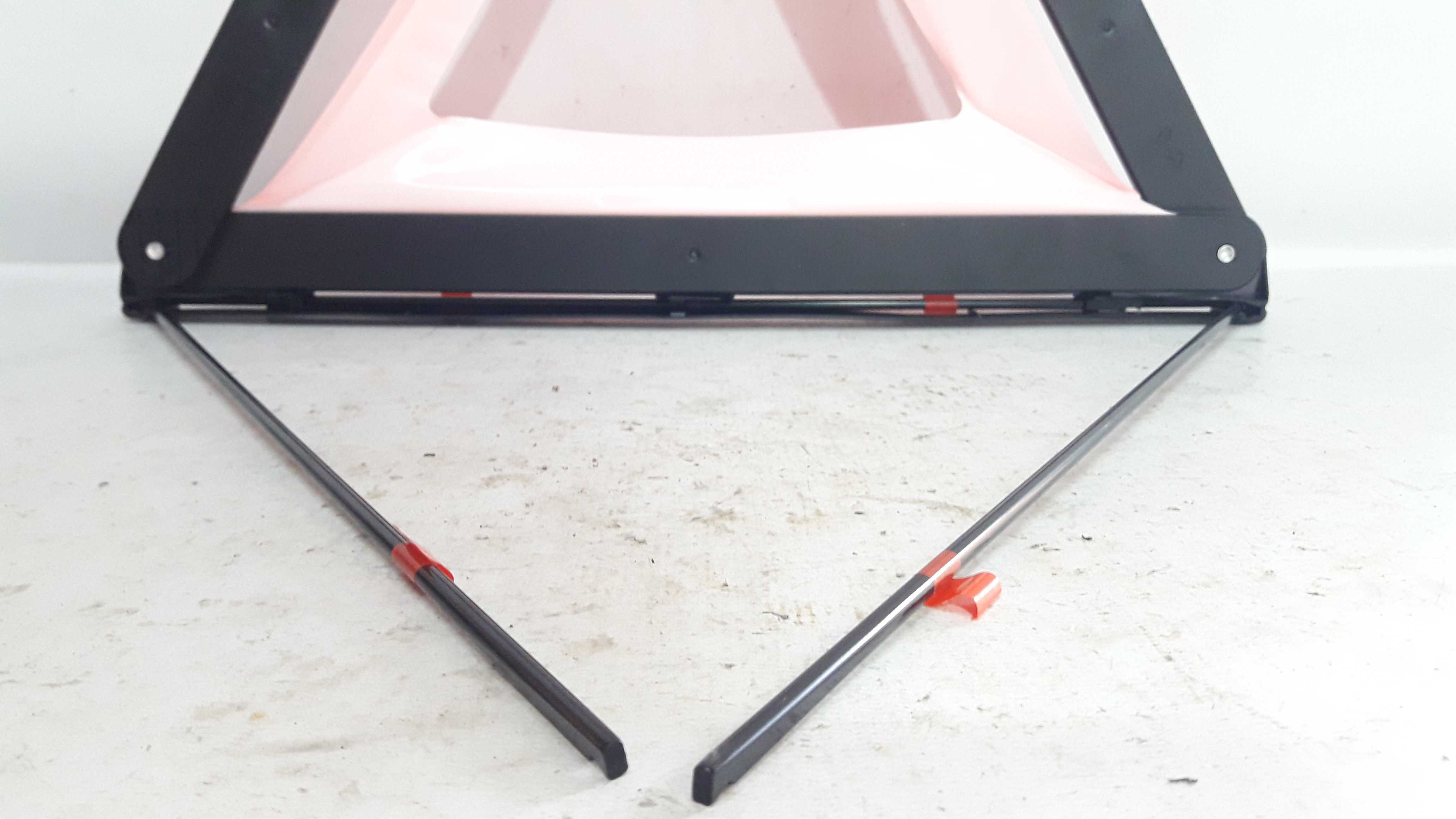 Triângulo Sinalização Original Fox Spacefox 16a 22 8k0860251