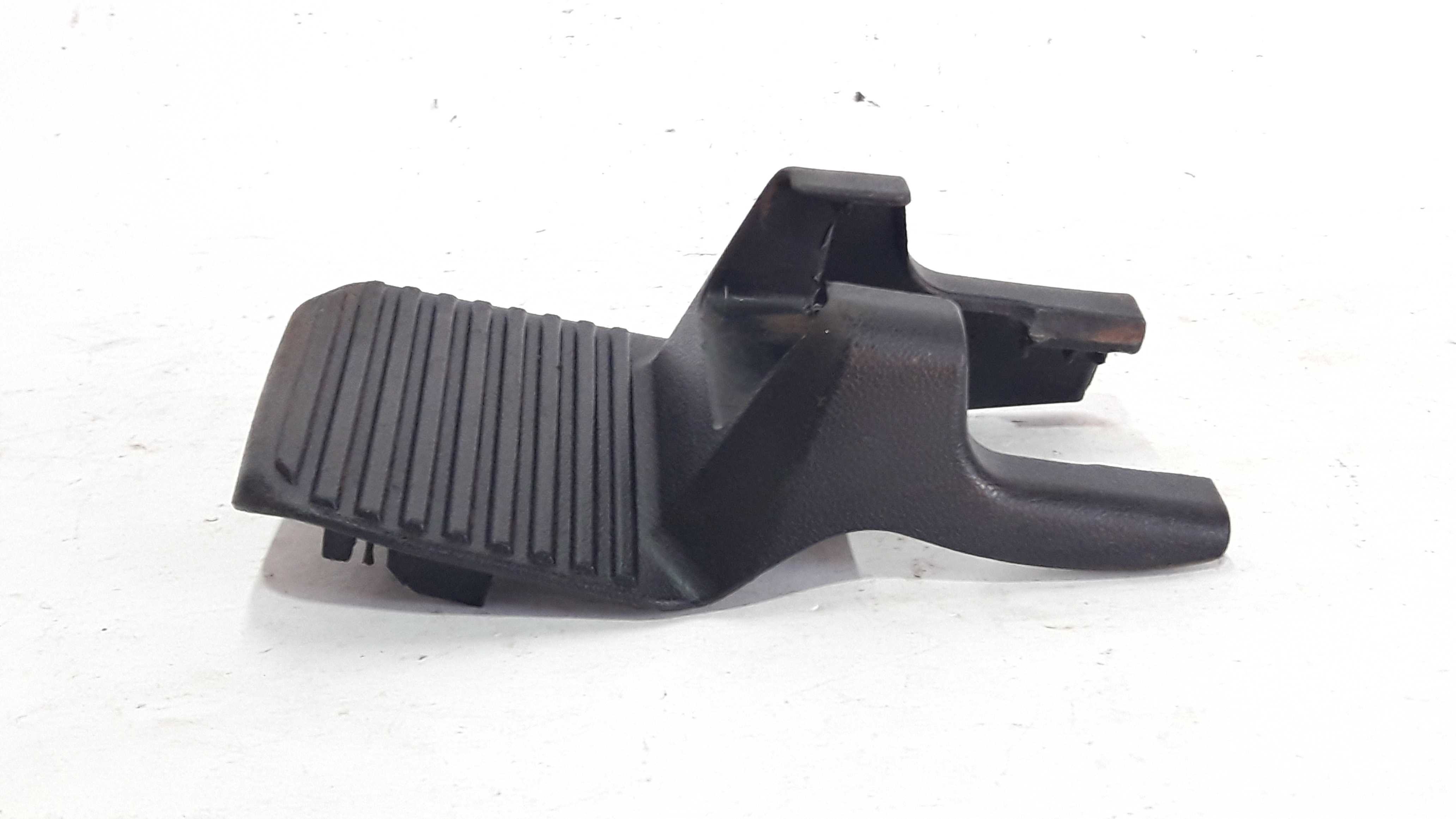 Moldura Trilho Banco Dianteiro Esquerdo Hilux 16/20 3