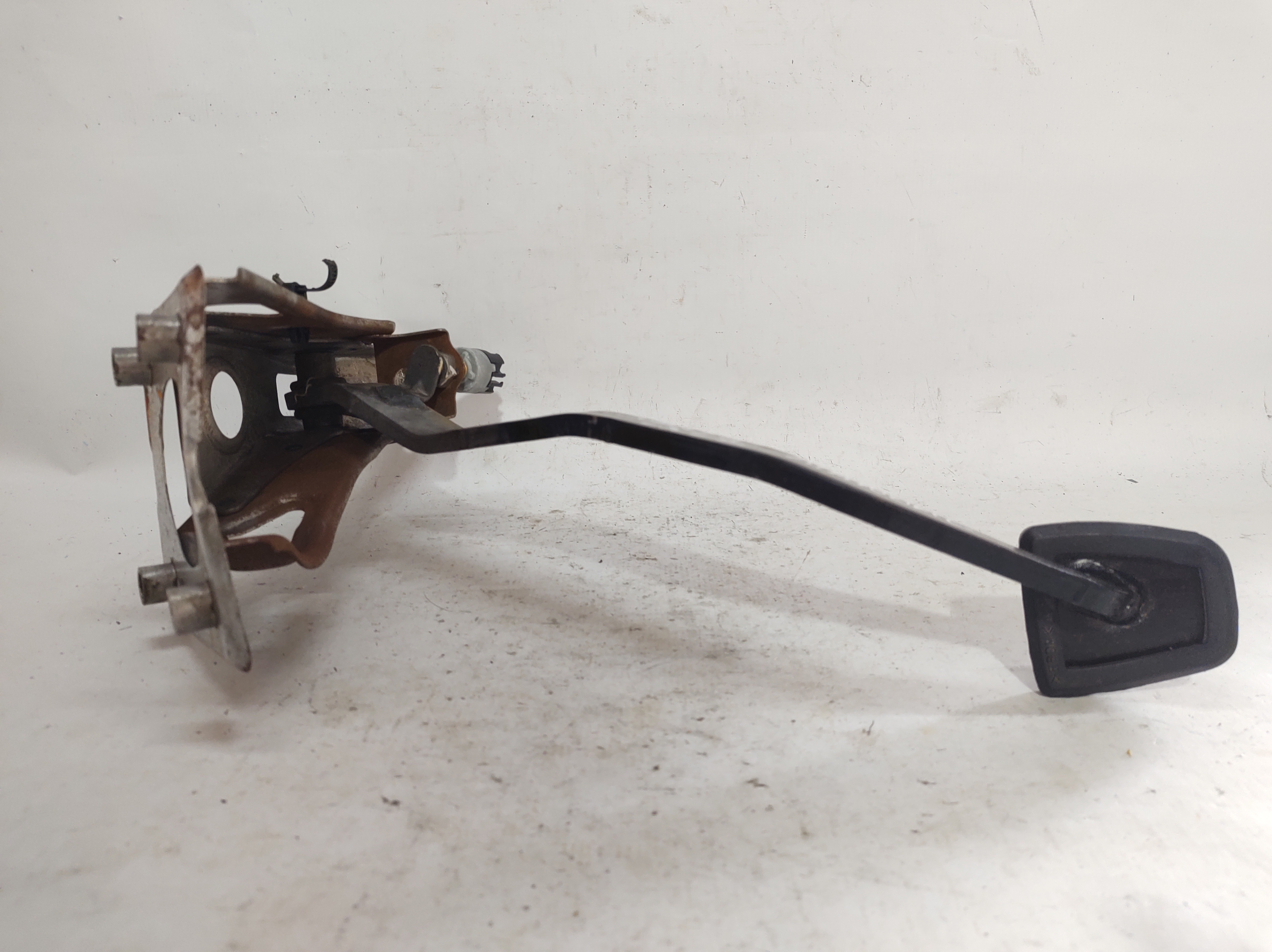 Pedal Embreagem Corolla 03 A 08 5