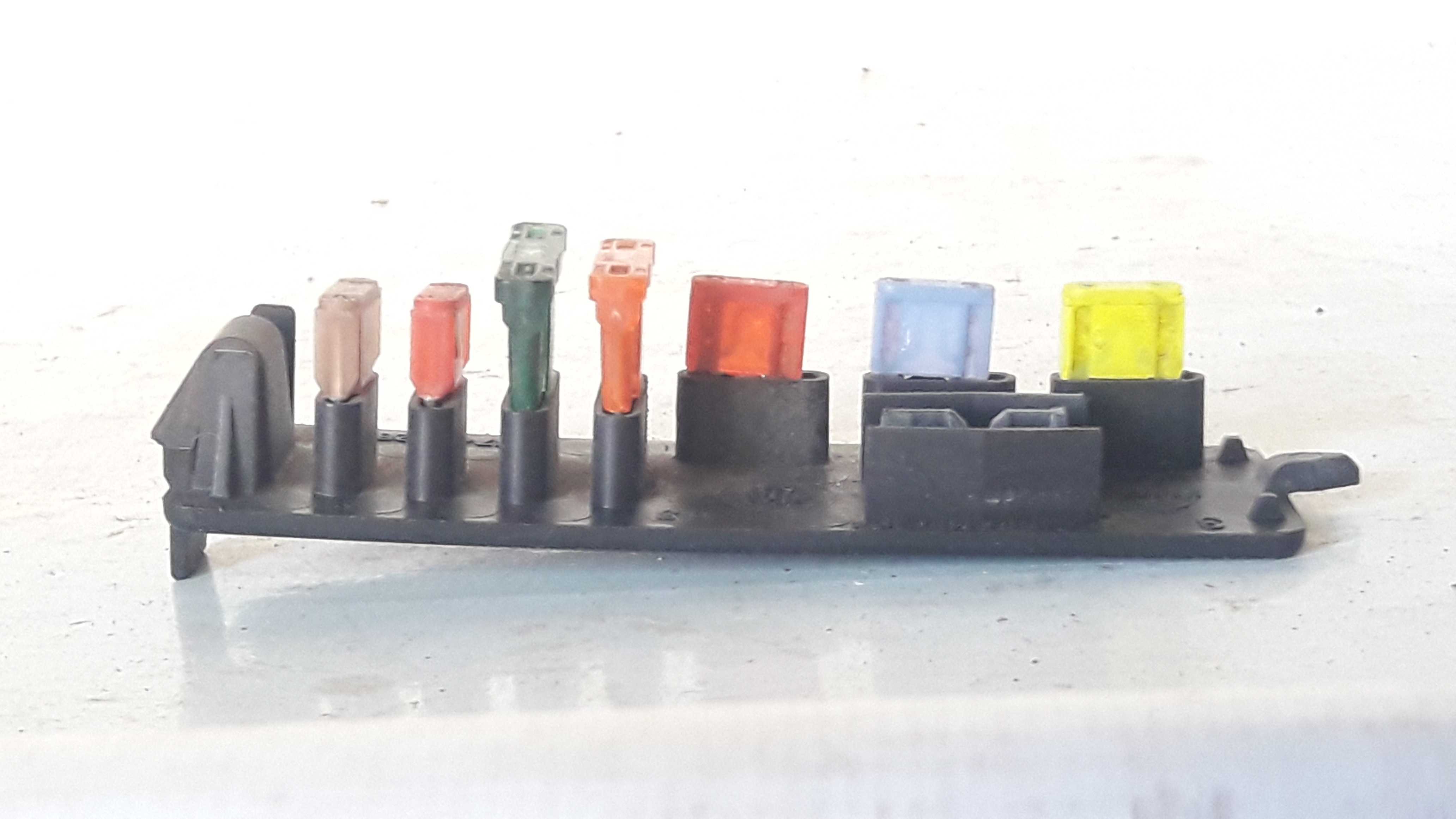 Tampa Fusível Painel Citroen C4 Pallas 10 9637466280 14546 3