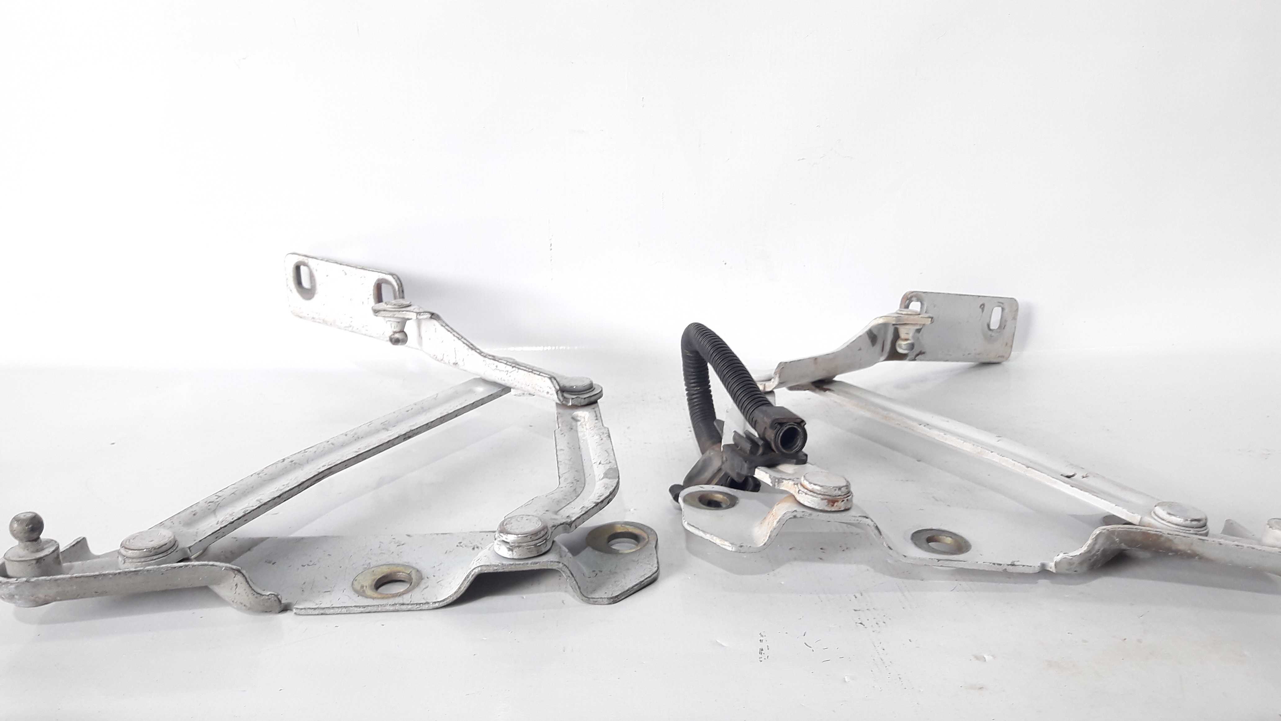 Par Braço Dobradiças Capô Vectra 96/06 3