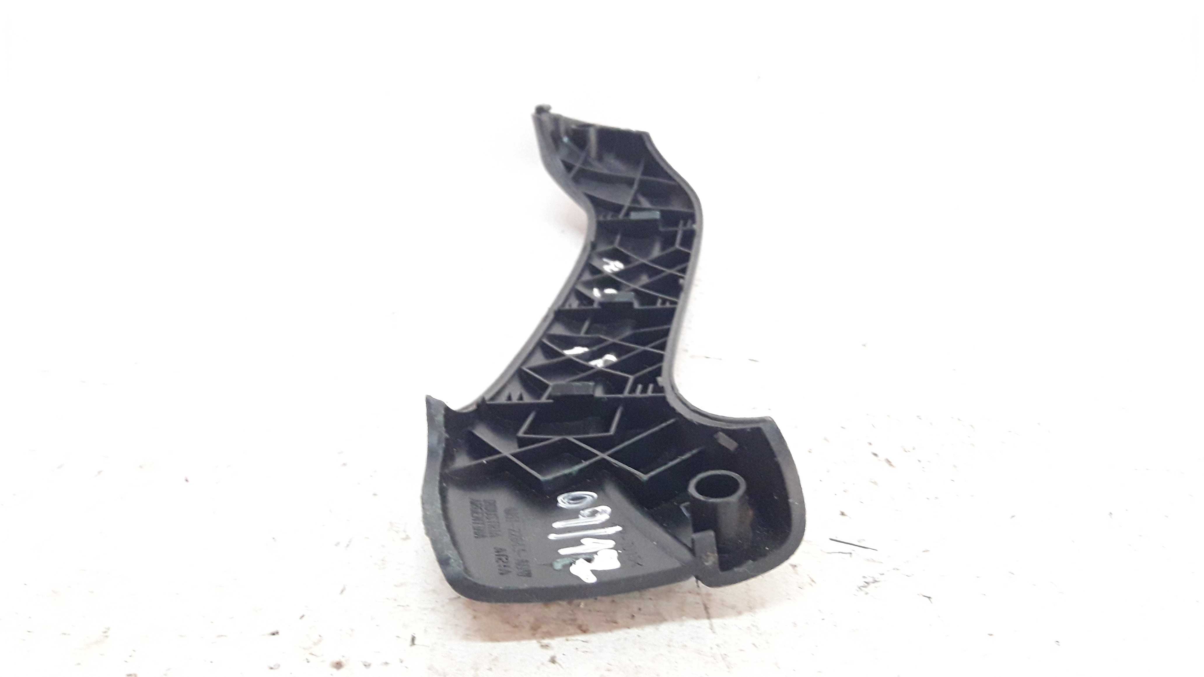 Moldura Puxador Int Porta Traseira Esquerda Focus 9 A 12  Preto Traseira 5