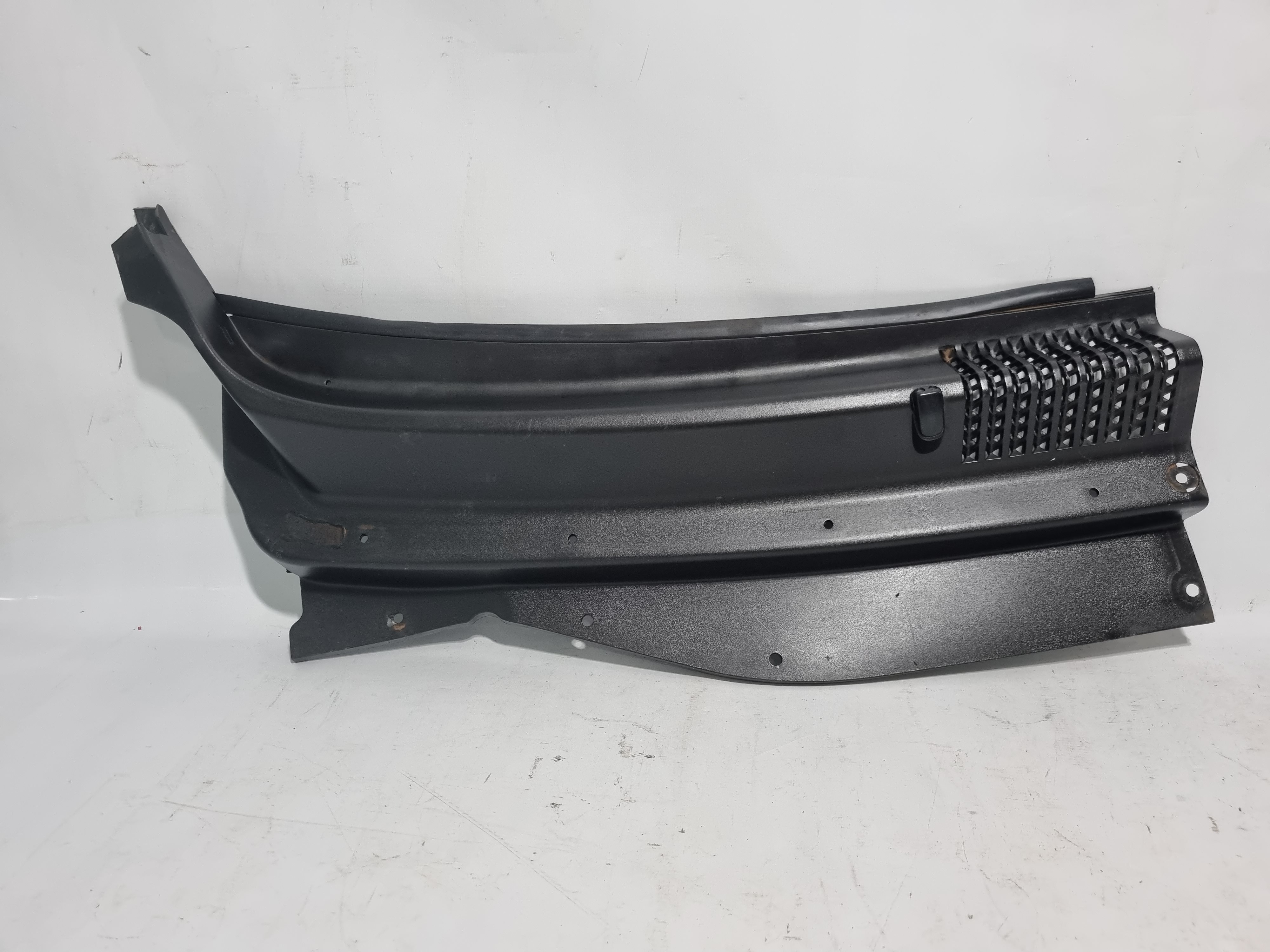 Grade Churrasqueira Chevrolet Captiva 3.6 2008 Á 13 Original Preto Plástico 4