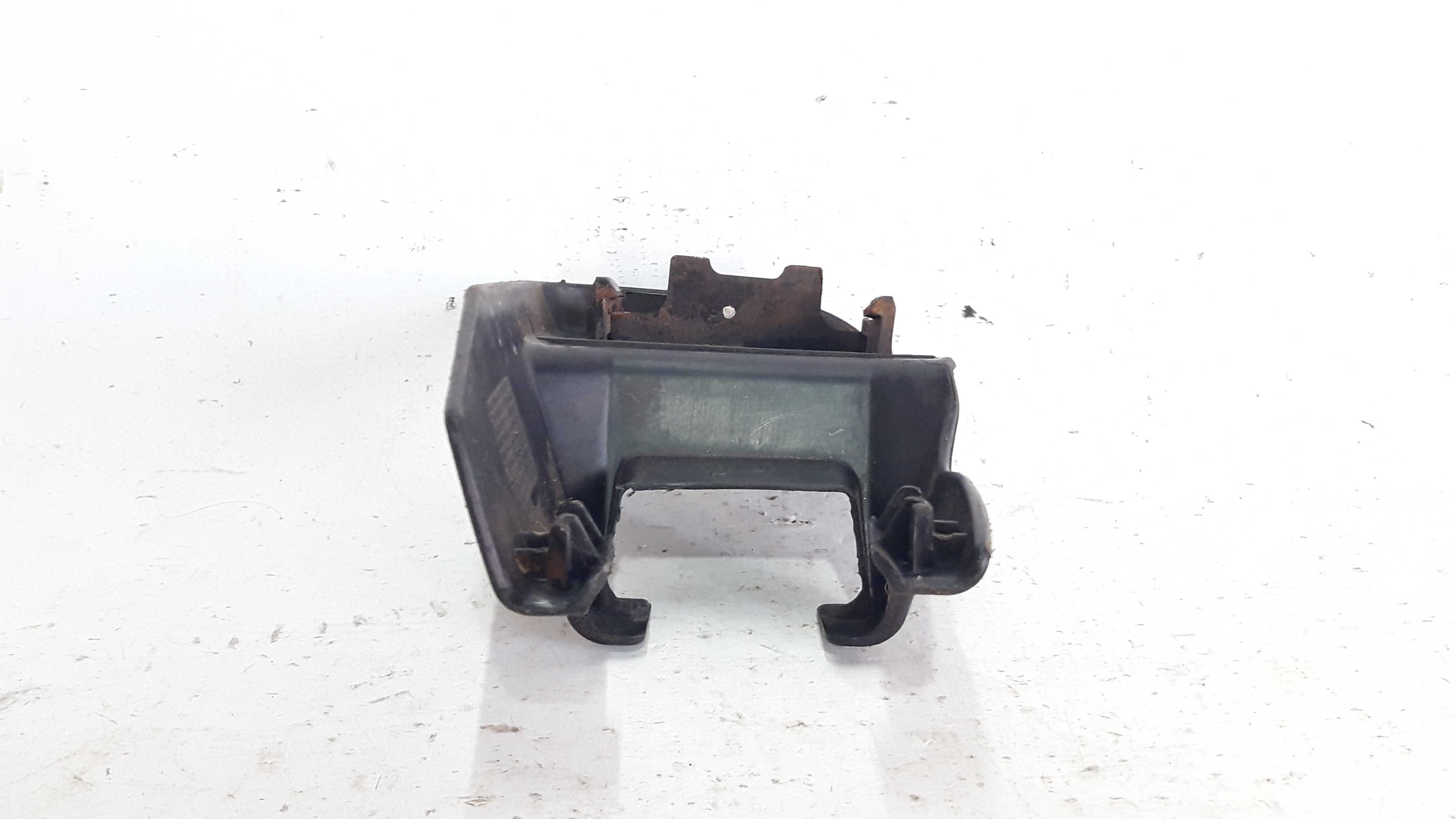 Moldura Trilho Banco Dianteiro Esquerdo Hilux 16/20 8