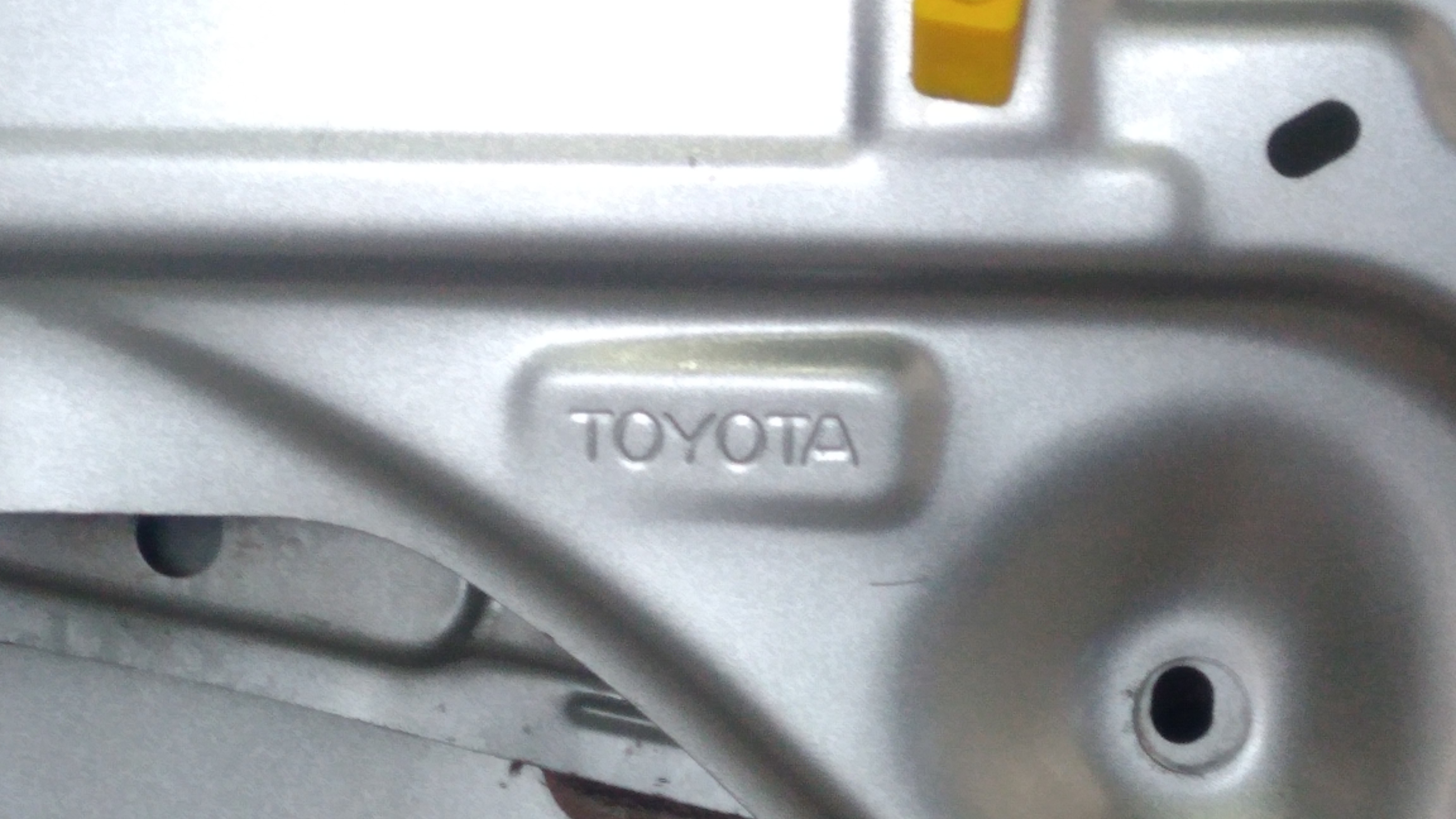 Porta Traseira Direita Hilux Original 2016/20 Com Detalhes 6